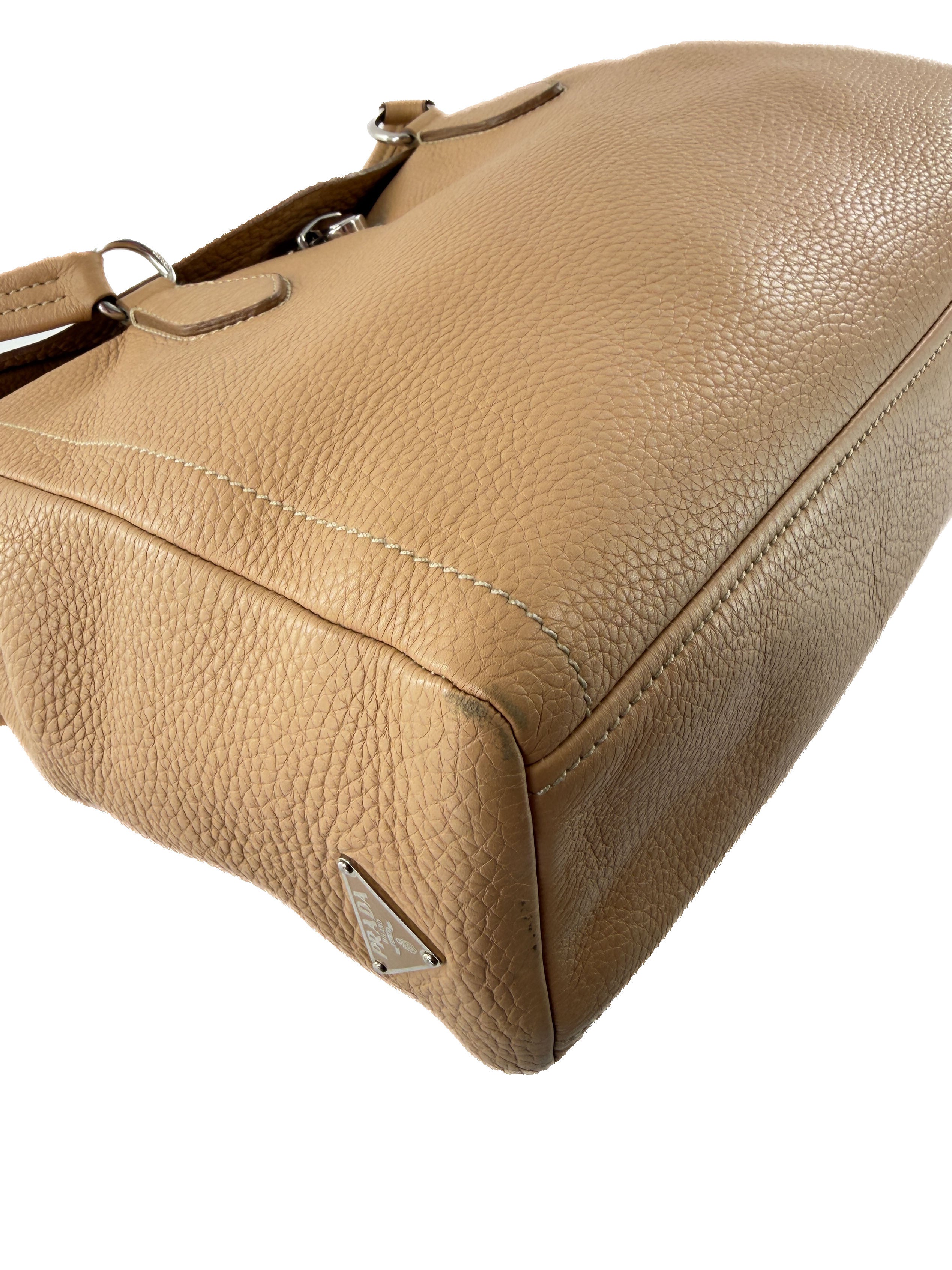 Prada beige Vitello Daino leather shoulder bag 140 - My Girlfriend's Wardrobe LLC