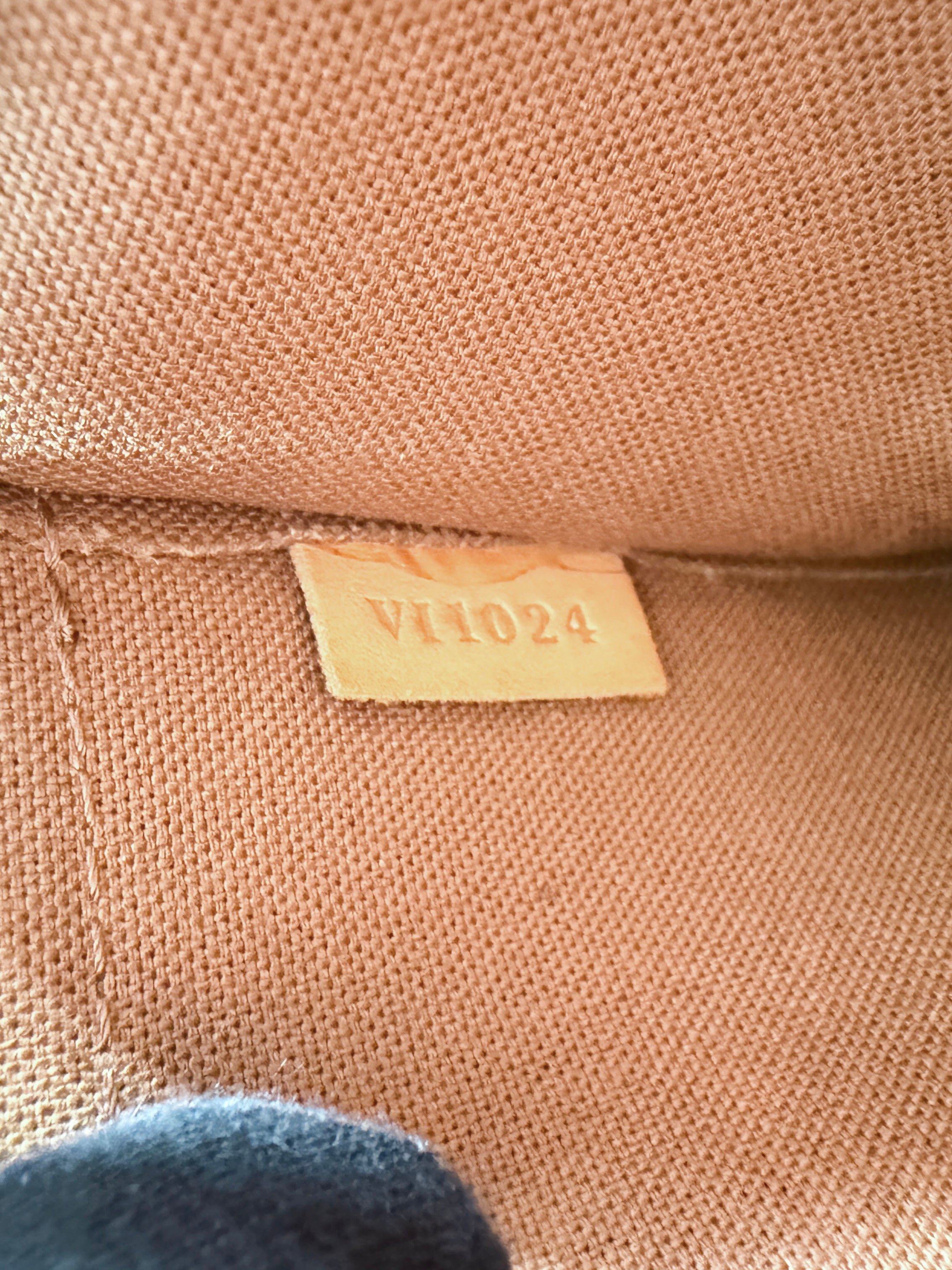 Louis Vuitton monogram Popincourt VI1024