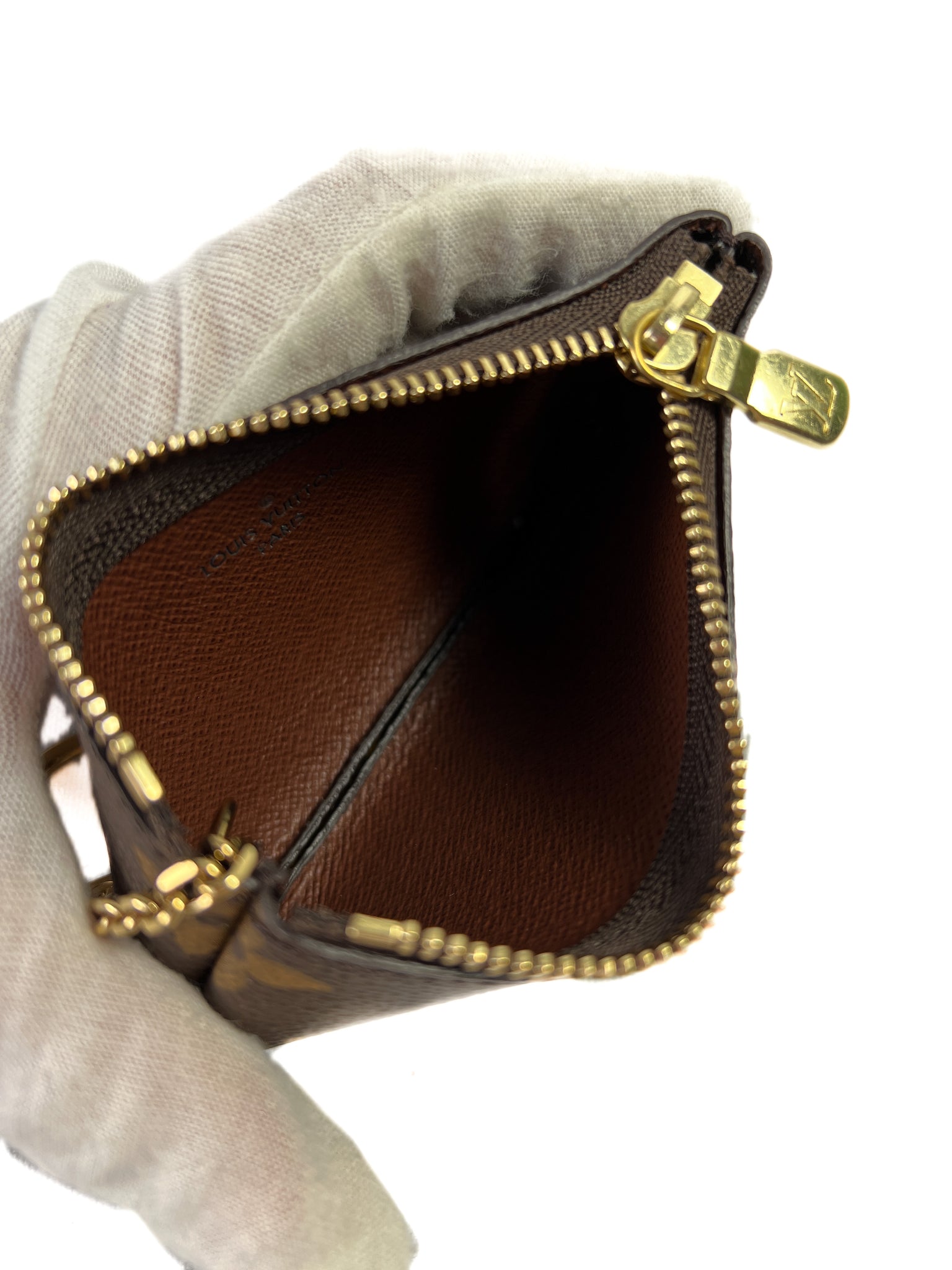 Louis Vuitton monogram key pouch 2020 – My Girlfriend's Wardrobe LLC
