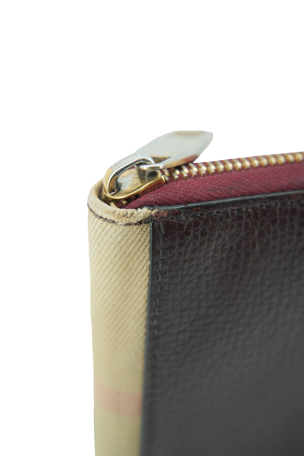 Burberry burgundy plaid organizer wallet MDTTSIC70CHI