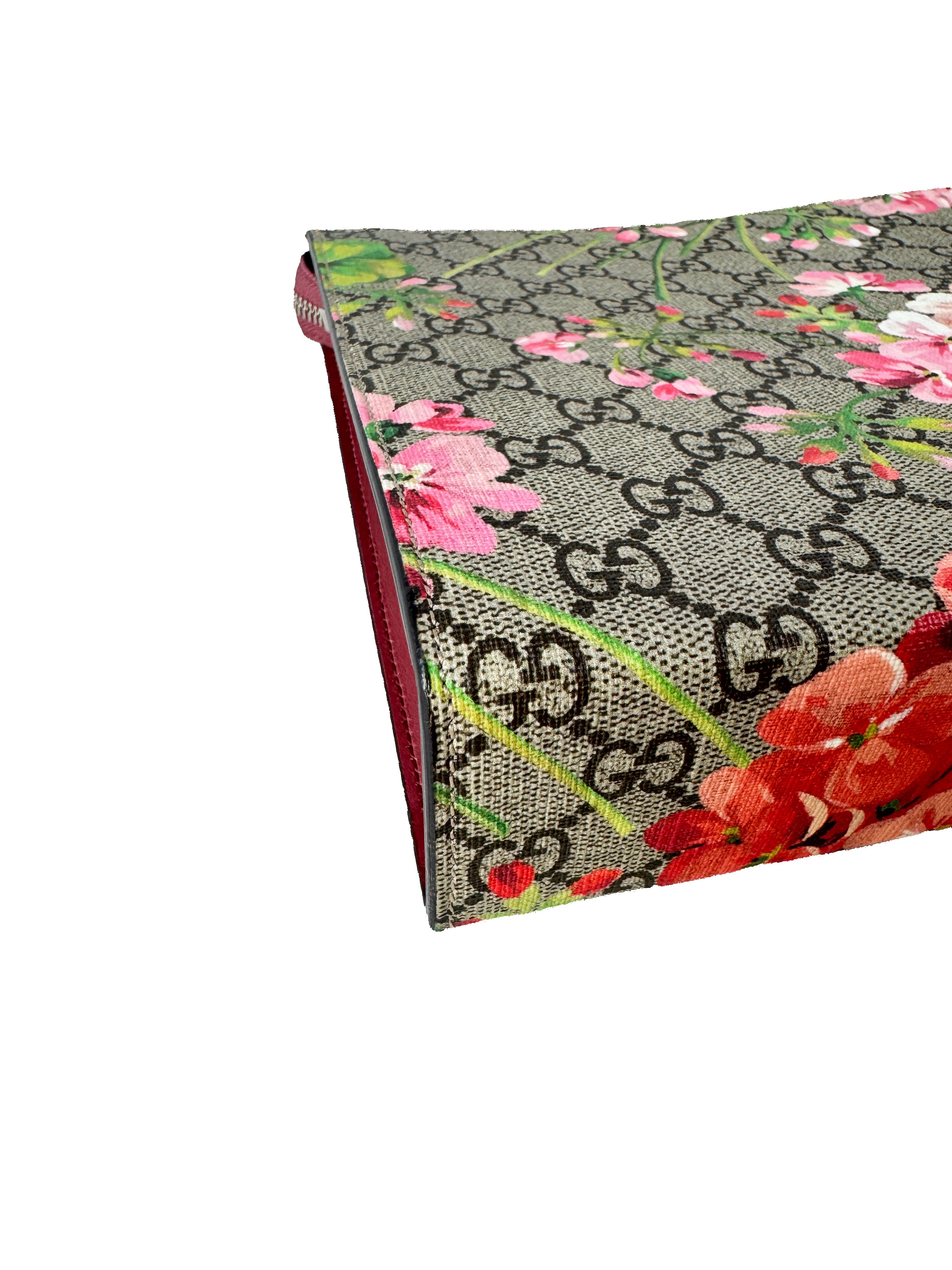 Gucci GG Supreme blooms large zip pouch 430268 0416