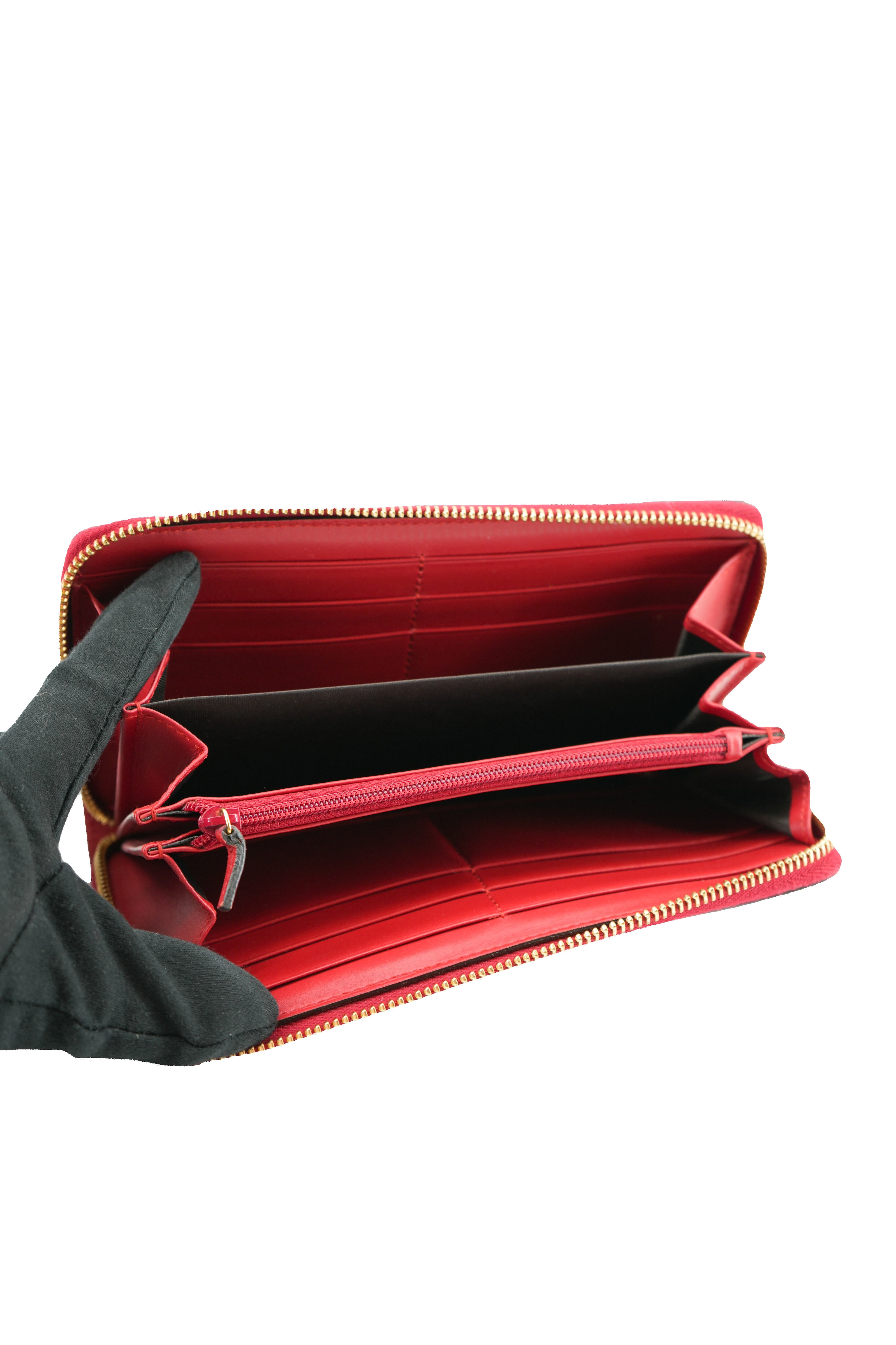 Gucci red leather buckle Sylvie zip around wallet 176083-2062