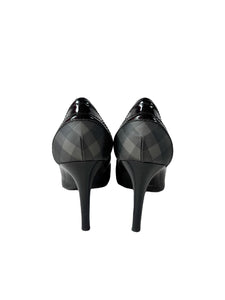 Burberry black patent pumps size 37.5