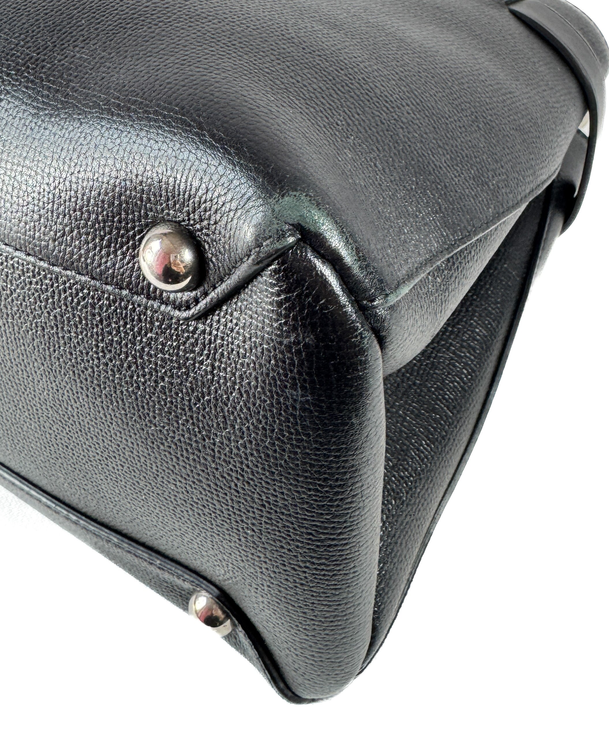 Burberry black house check grainy calfskin Banner bag ITCORDI17CAL