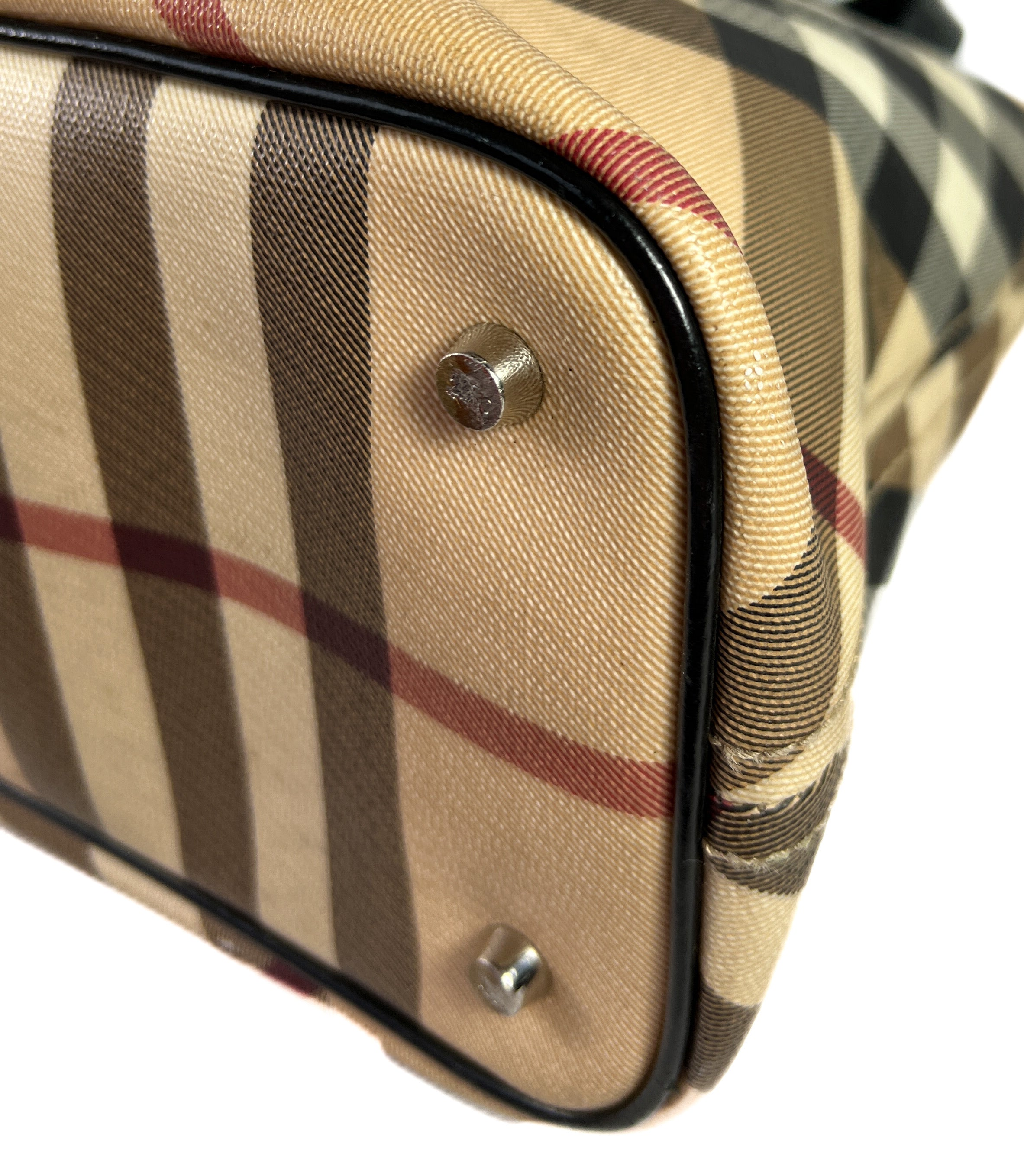 Burberry nova check shoulder bag