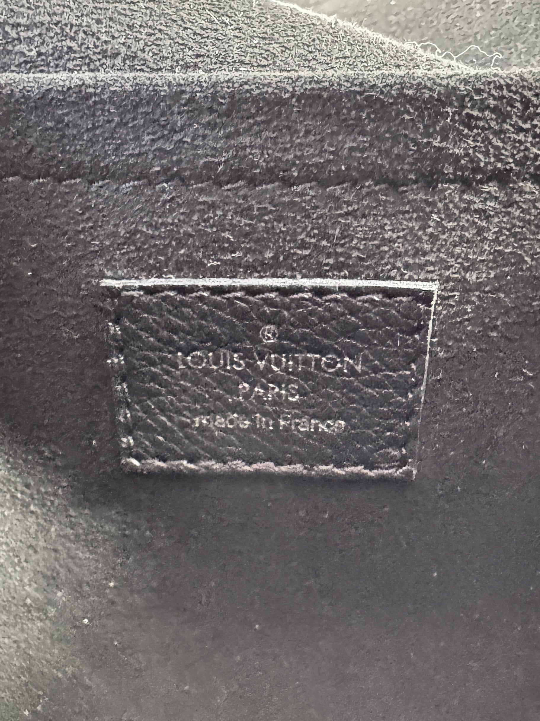 Louis Vuitton black leather mylockme chain BB calfskin bag  BE0221