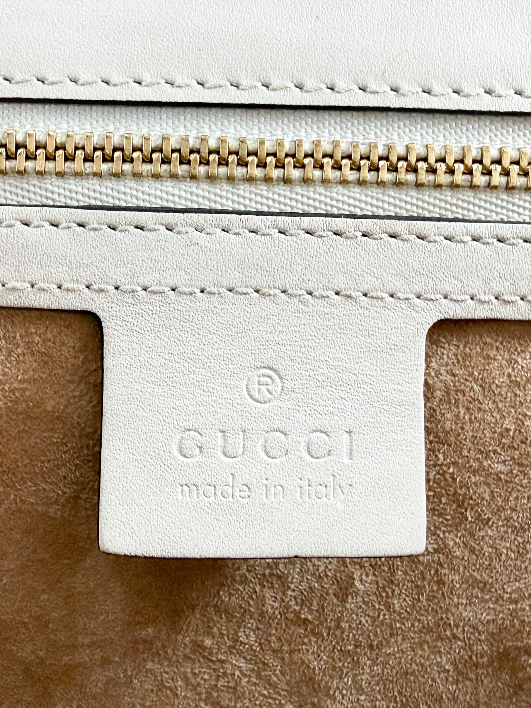 Gucci white large leather Sylvie 431665 493075