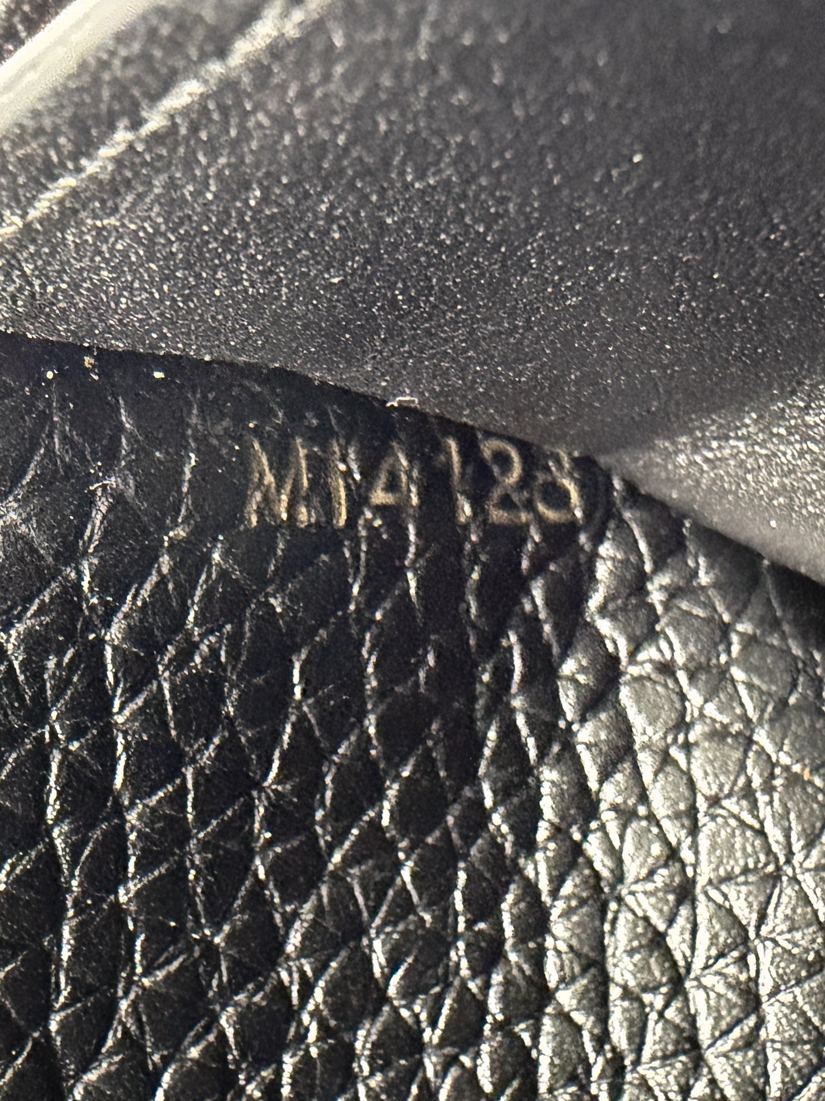 Louis Vuitton Taurillon Studded Sol Capucines Wallet Black MI4128