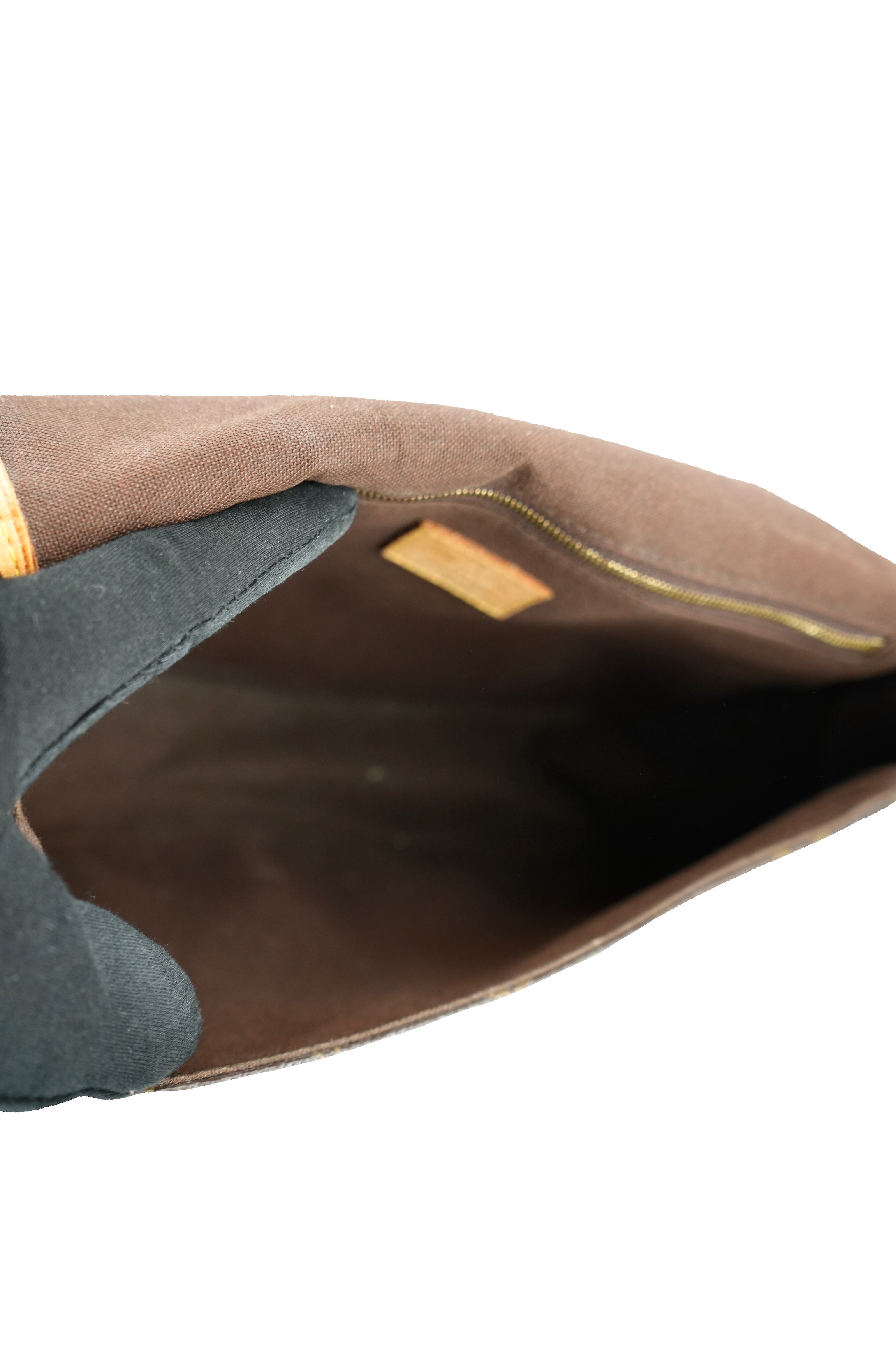 Louis Vuitton monogram Menilmontant PM DU3162