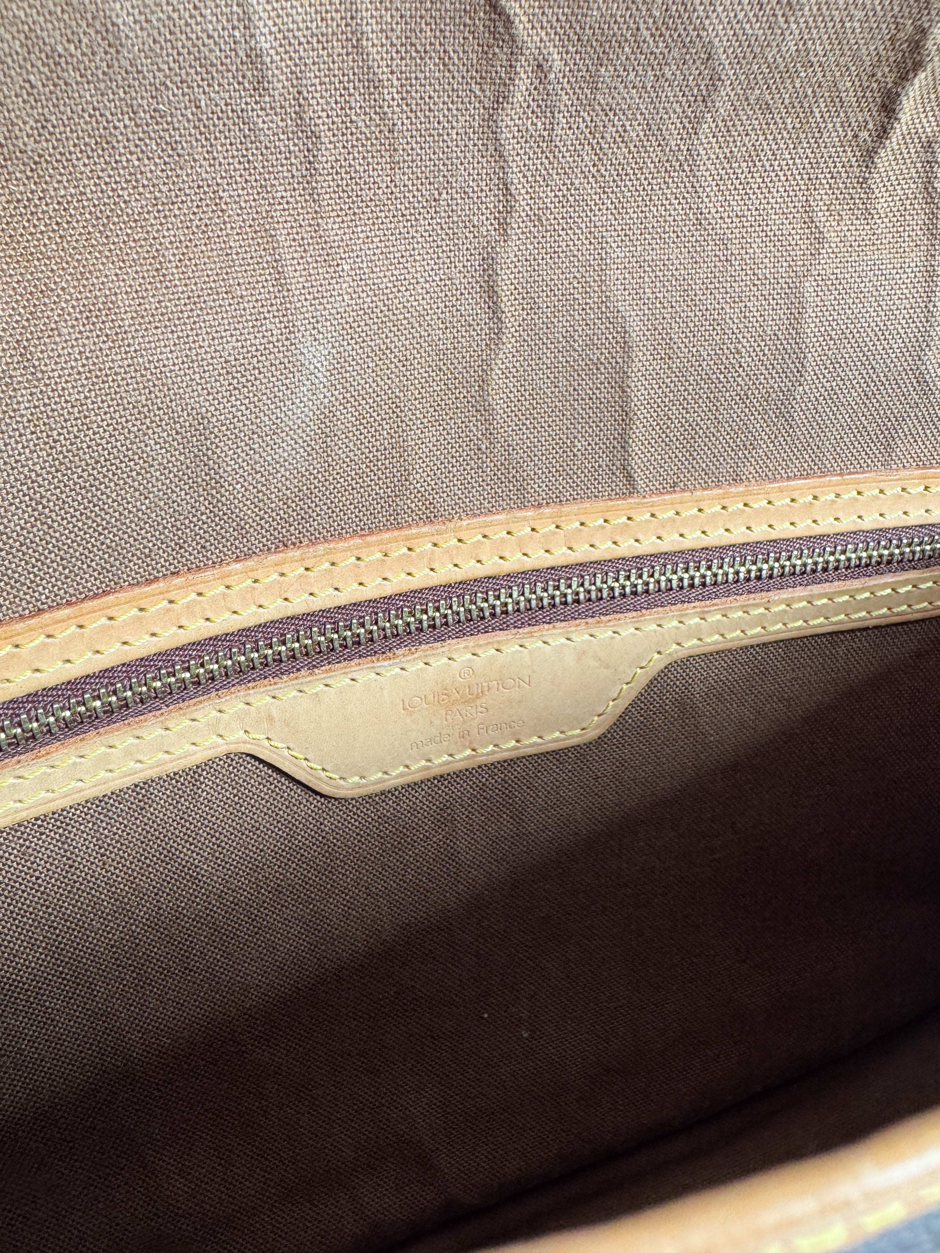 Louis Vuitton monogram Gibeciere MM crossbody AR0991