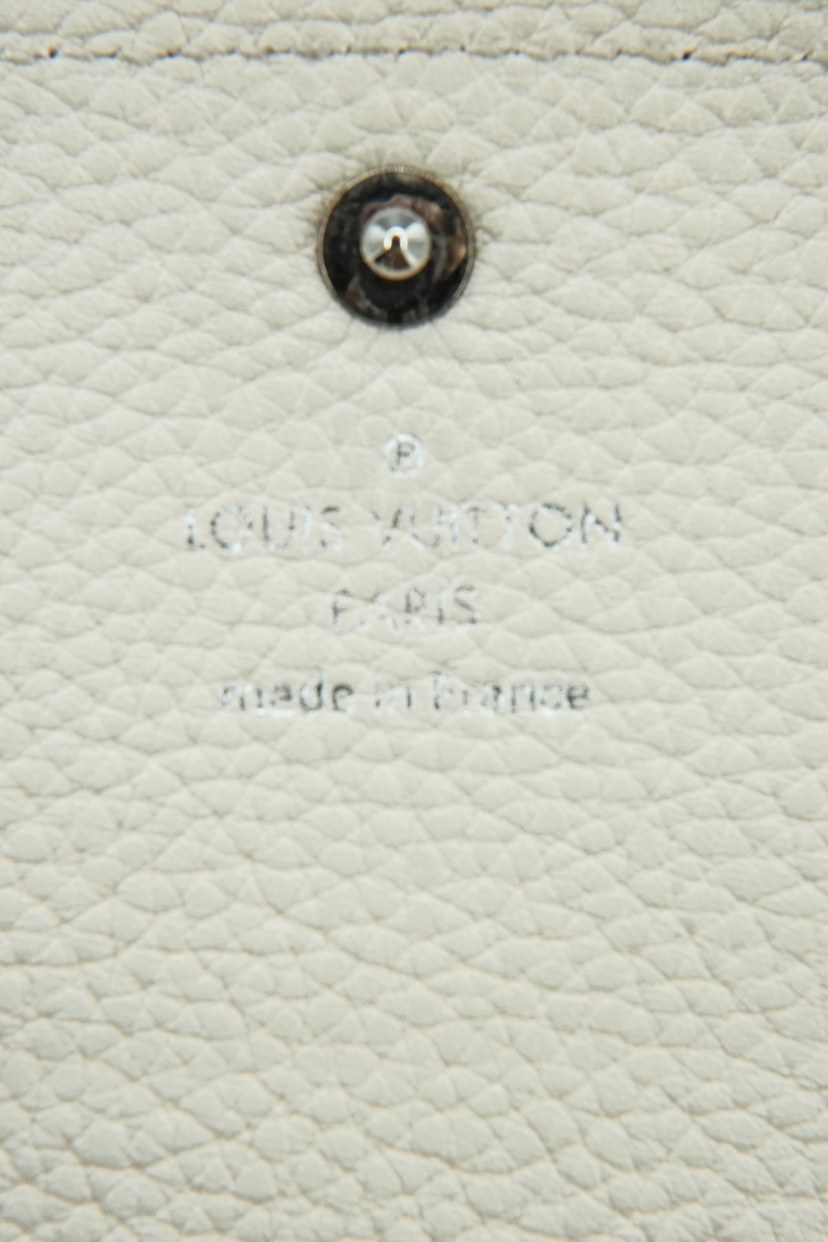 Louis Vuitton white Mahina leather Iris wallet TN5104