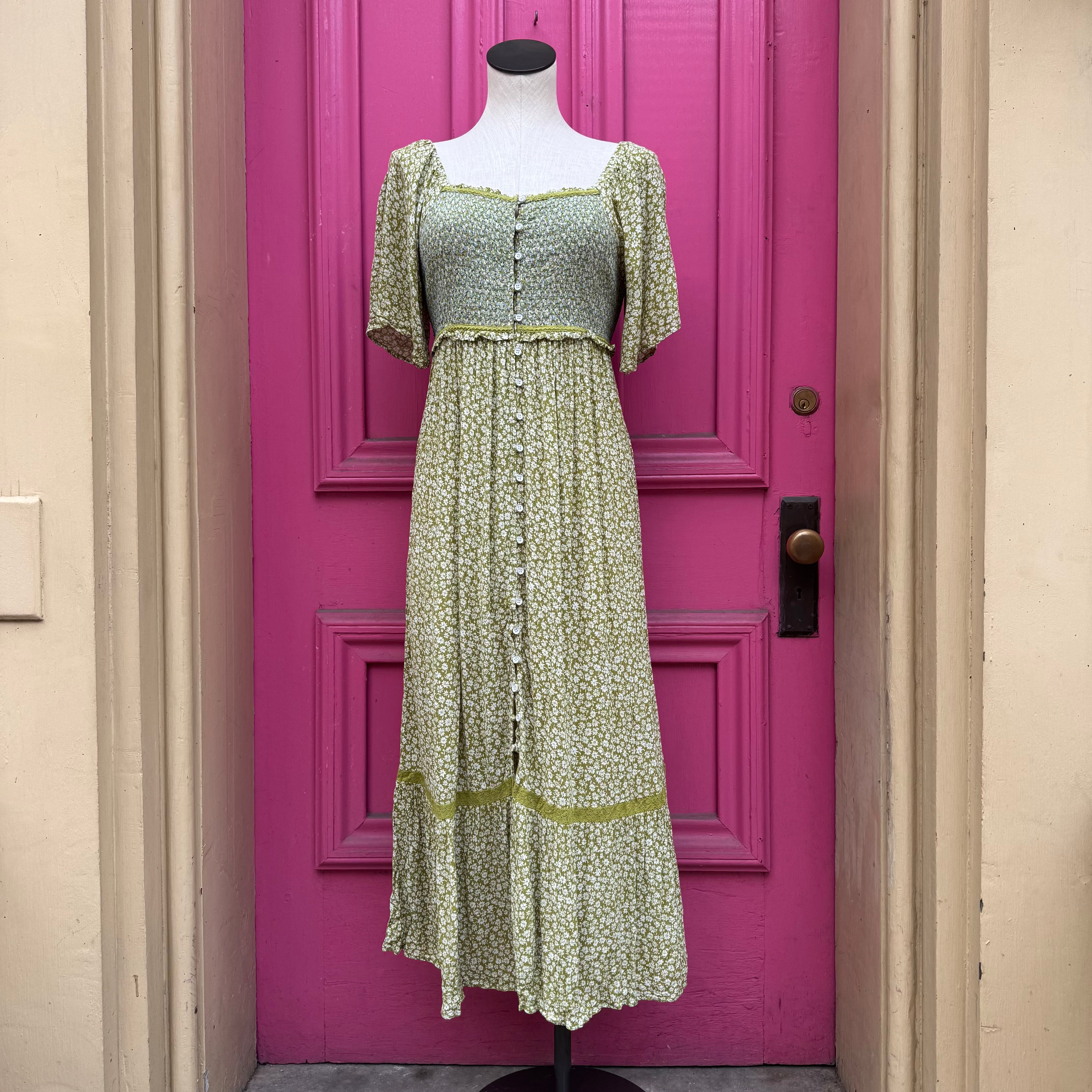 In Loom green floral short sleeve dress size L