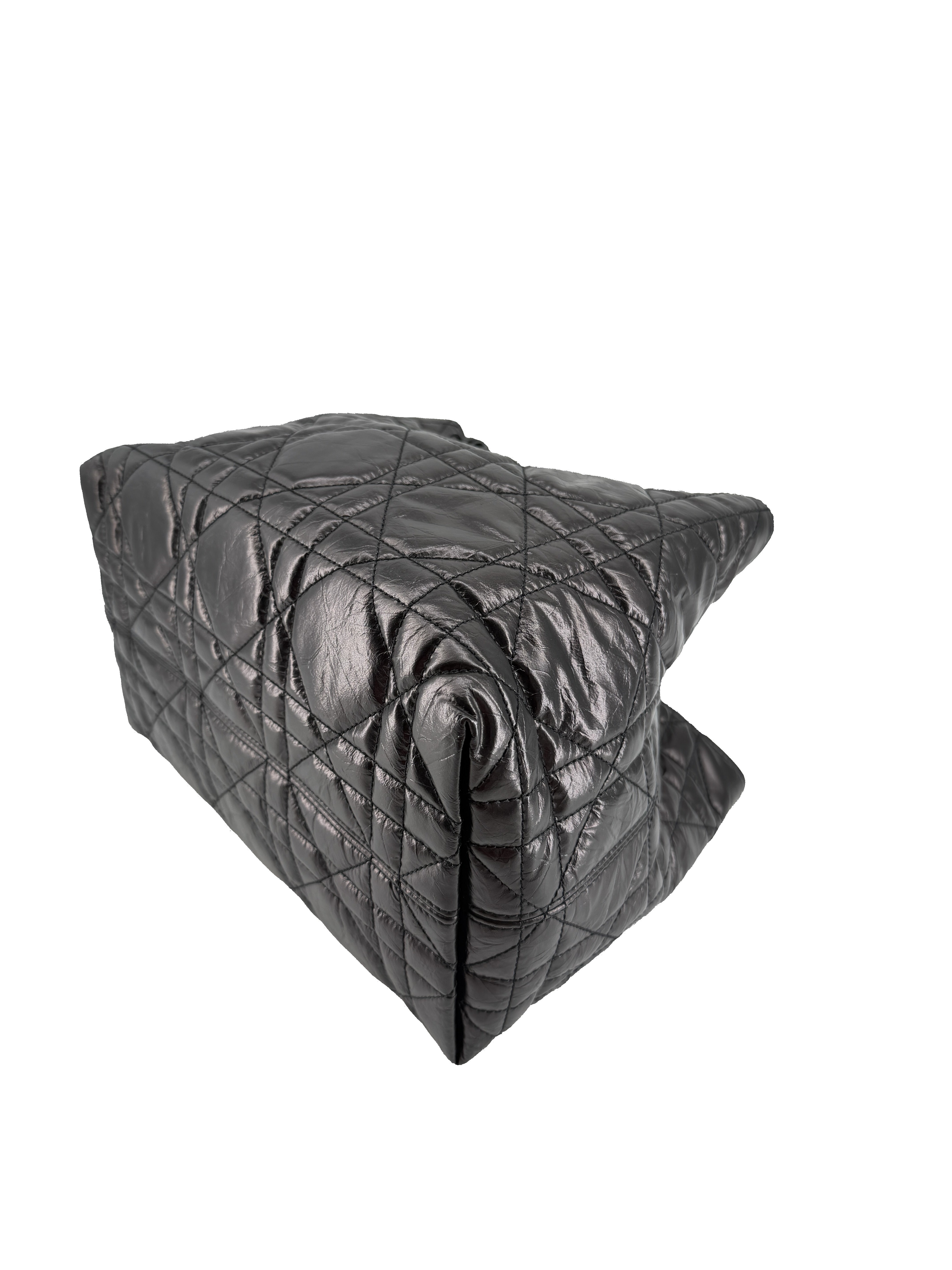 Dior black medium Toujours tote 40-MA-1223