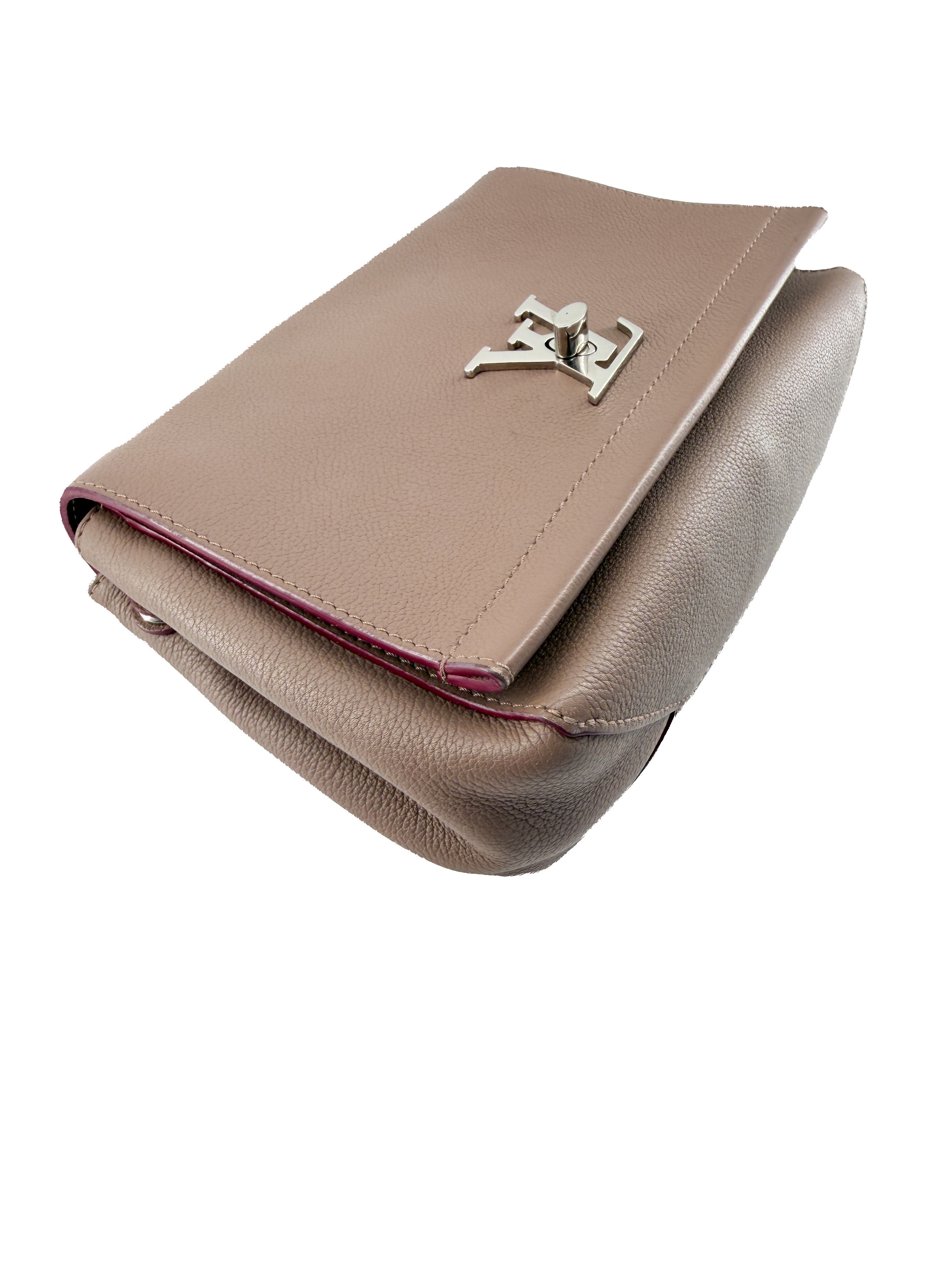 Louis Vuitton taupe Lockme II MM FL4140