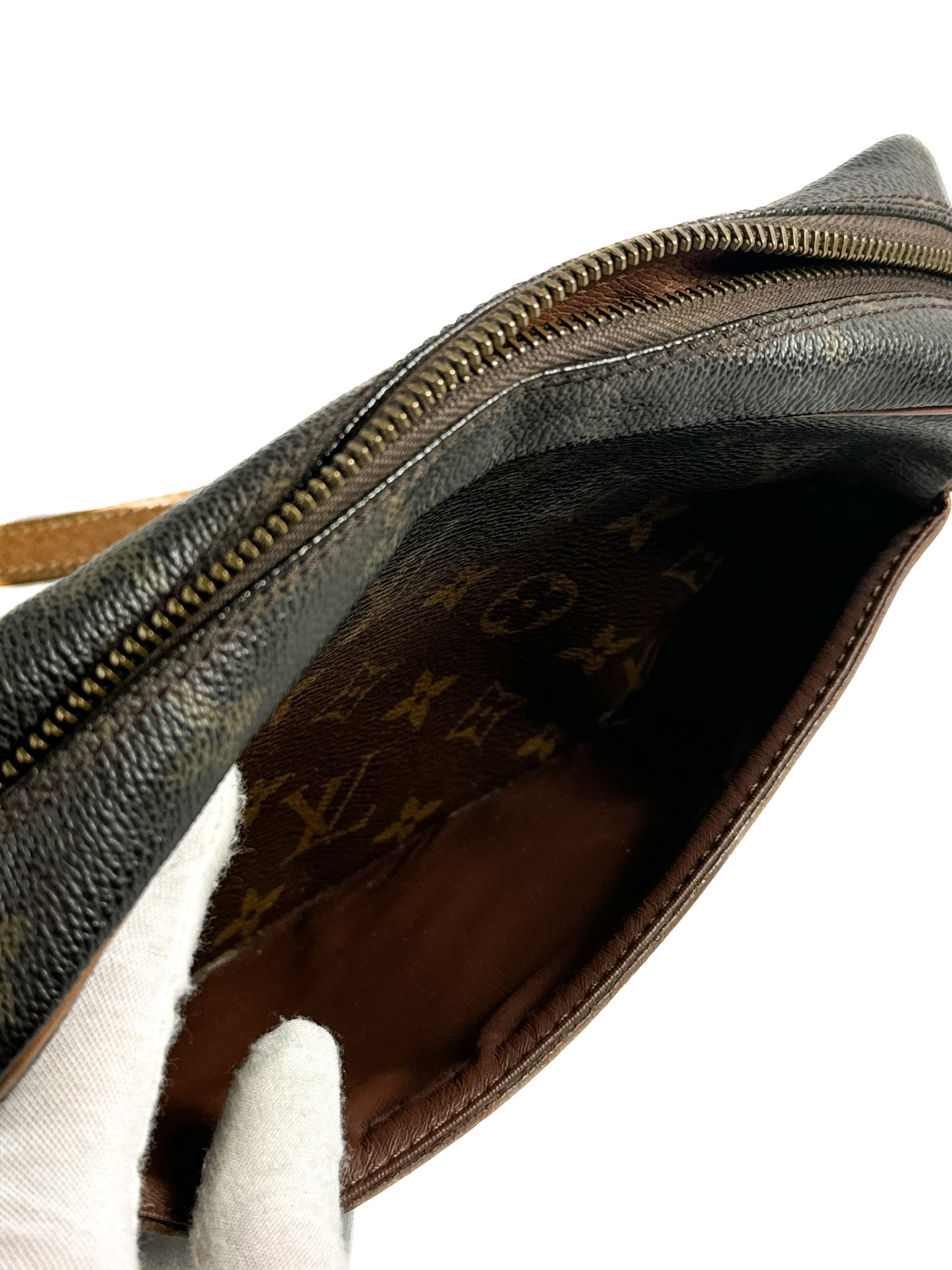 Louis Vuitton monogram vintage Trocadero 23 crossbody 883TH