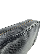 Louis Vuitton black epi trocadero 27 MI0950