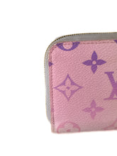 Louis Vuitton giant monogram sunrise pastel zippy wallet (microchip)