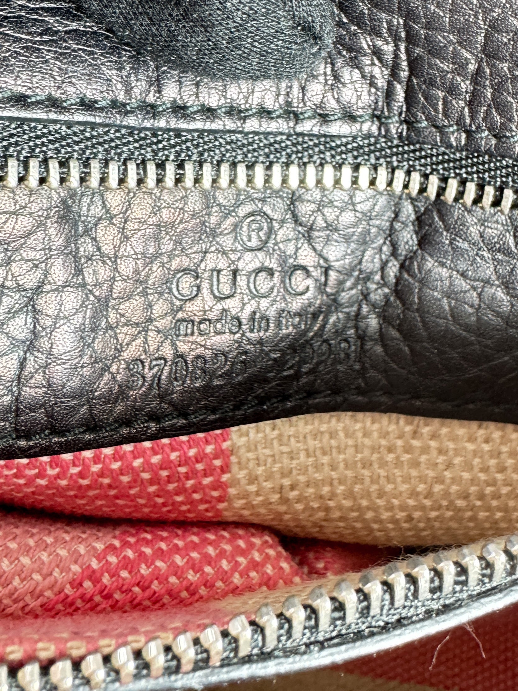 Gucci black leather bamboo daily tassel flap bag 370826520981