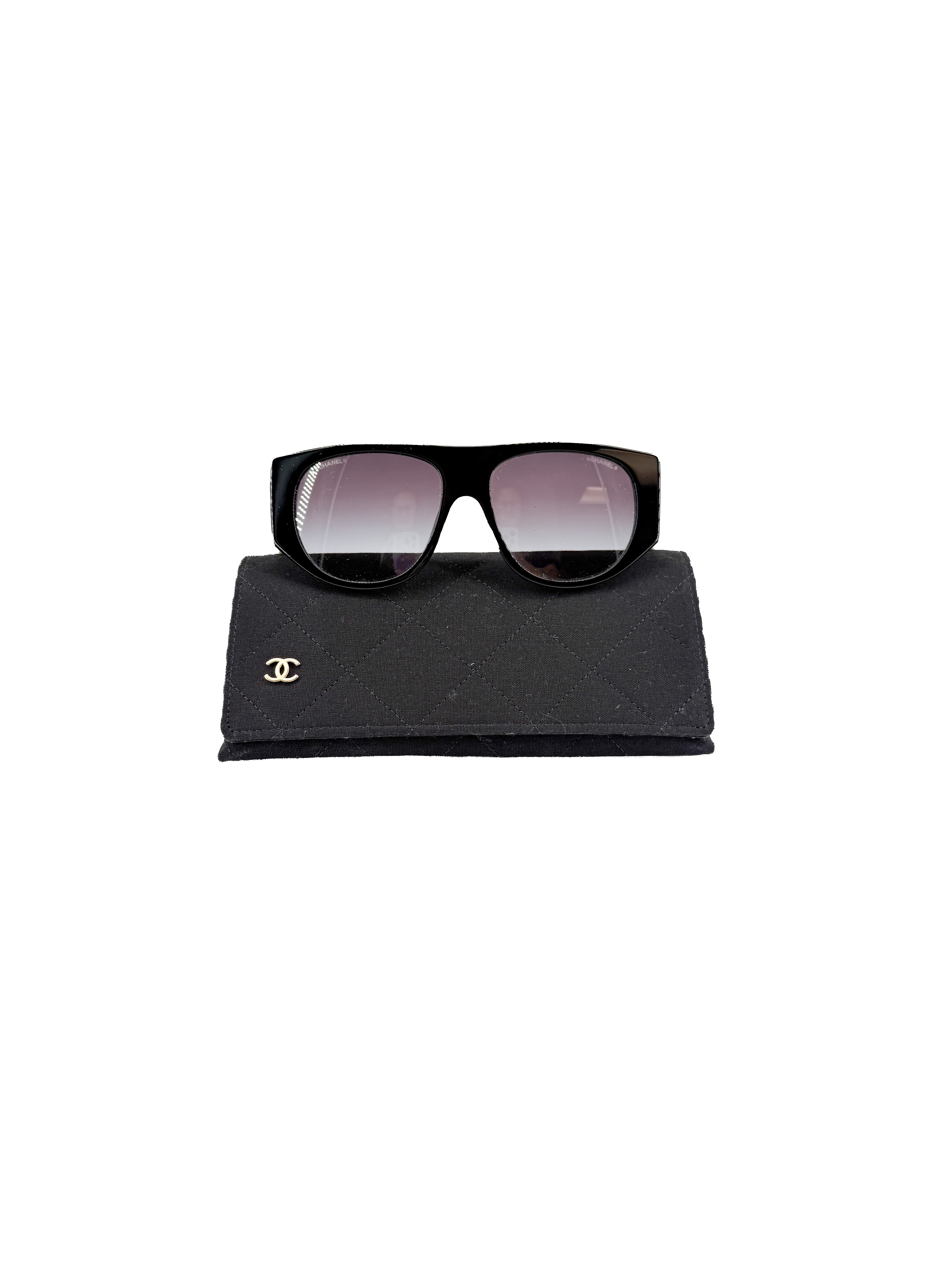 Chanel acetate quilted Pilot sunglasses 71465 A CASE