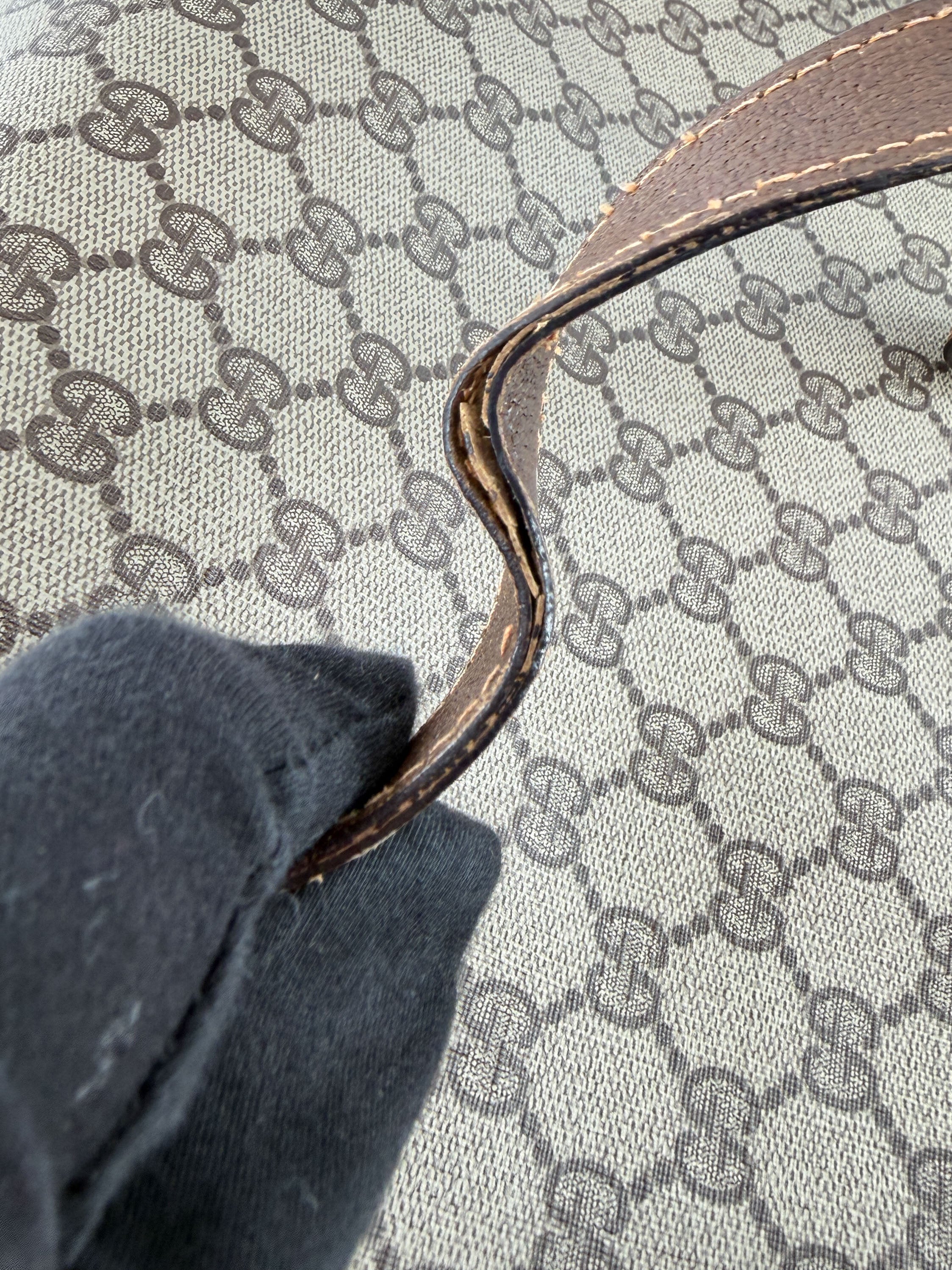 Gucci vintage GG tote 39.02.061