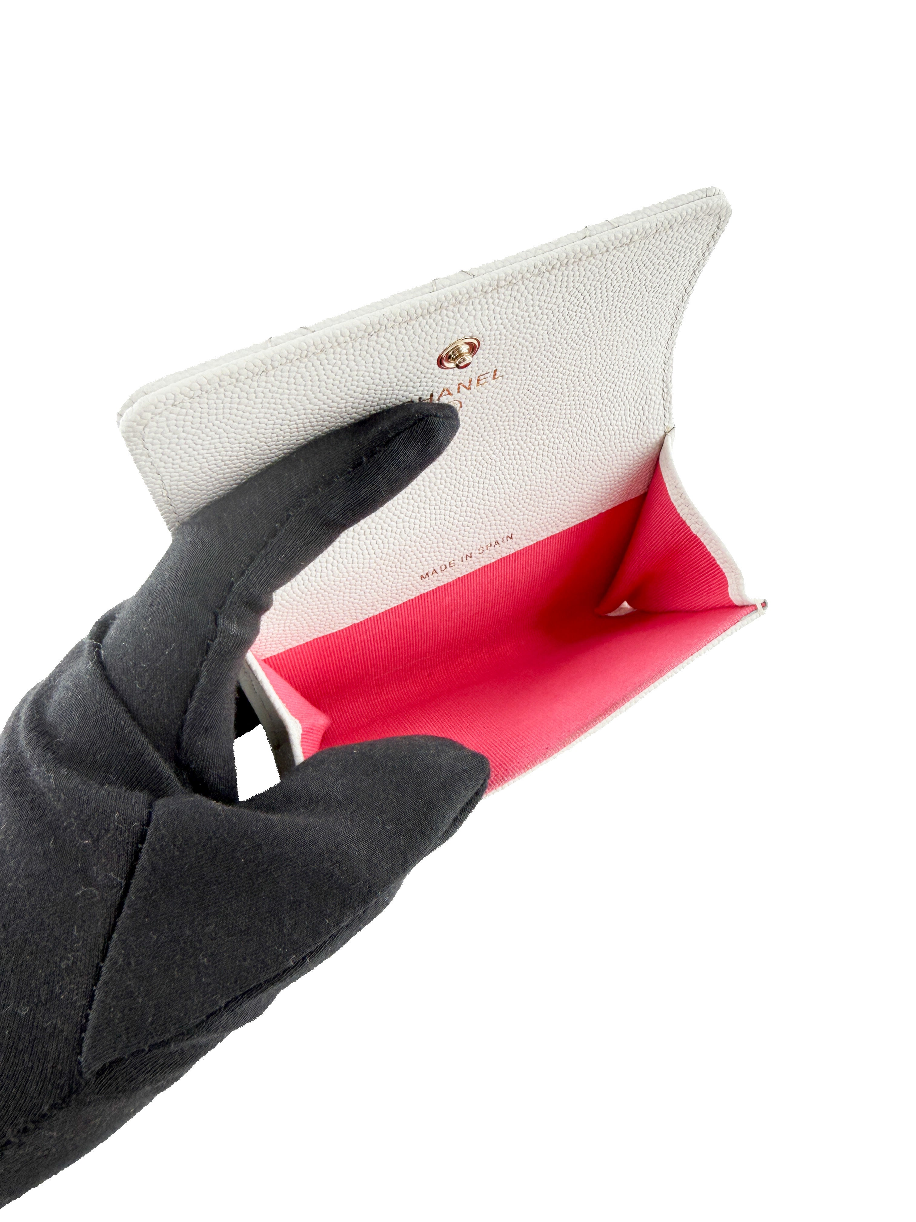 Chanel white caviar flap card holder L2UU14H4