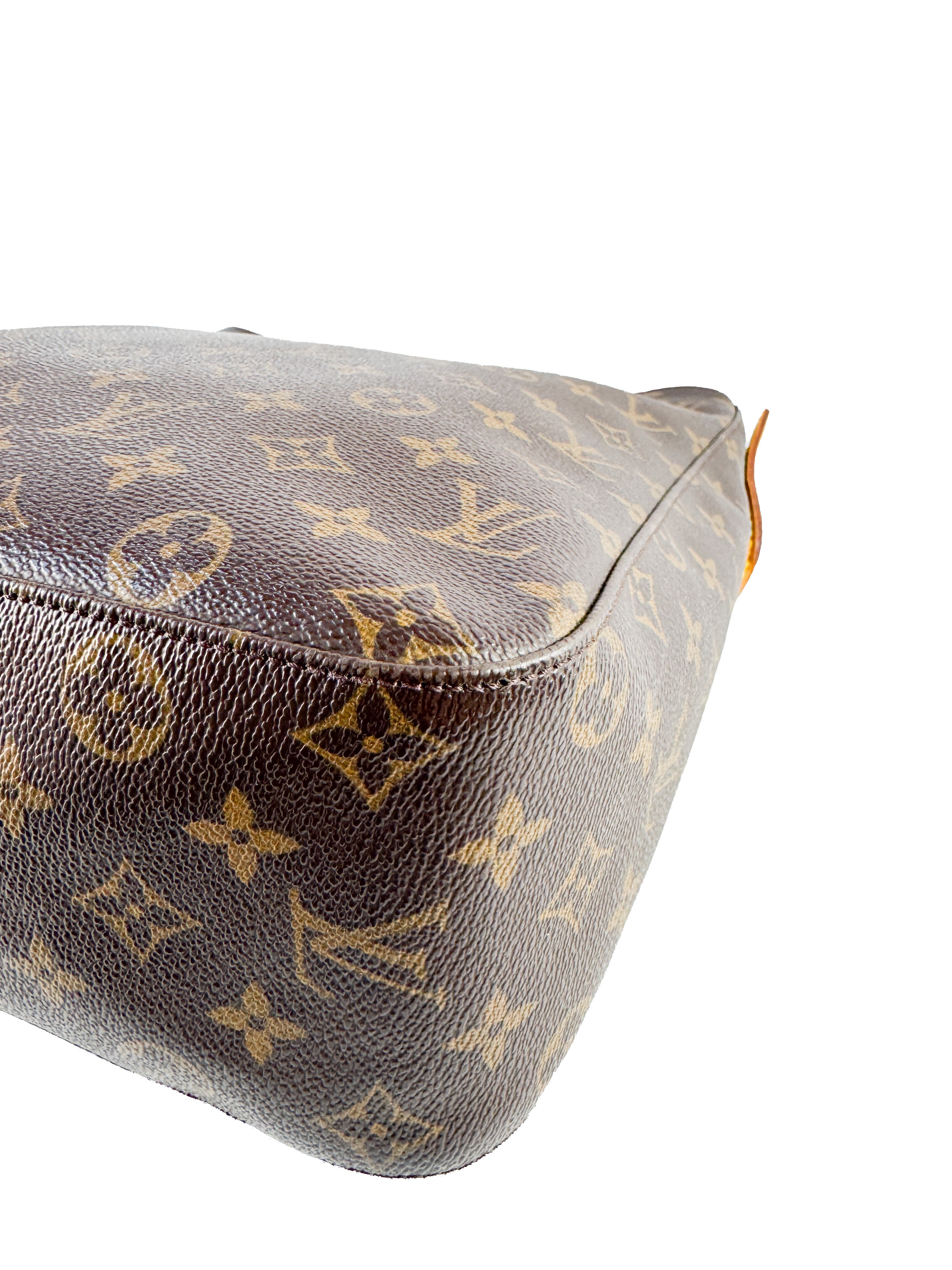 Louis Vuitton monogram Looping GM DU0012