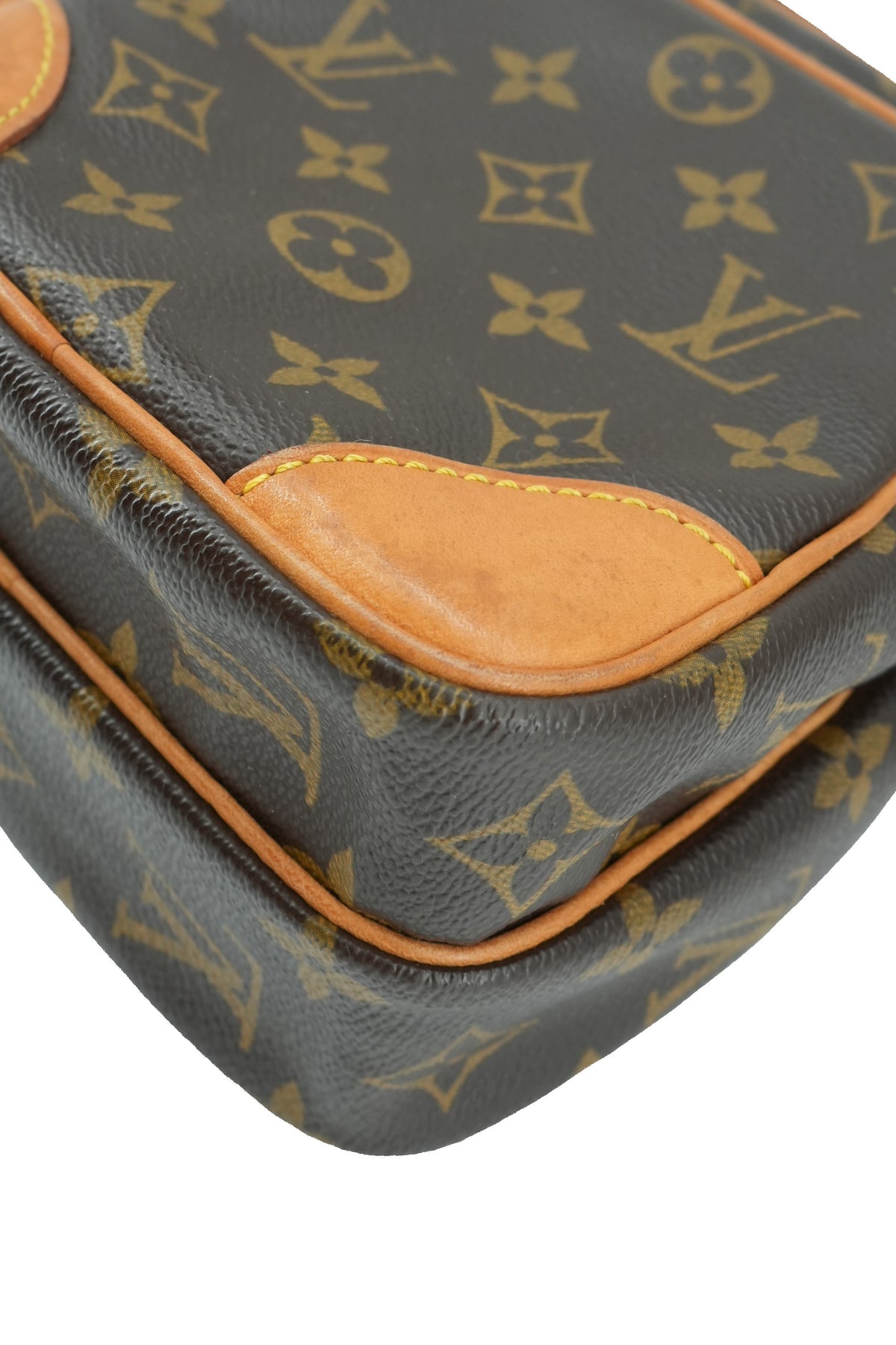 Louis Vuitton brown monogam Amazon TH0044