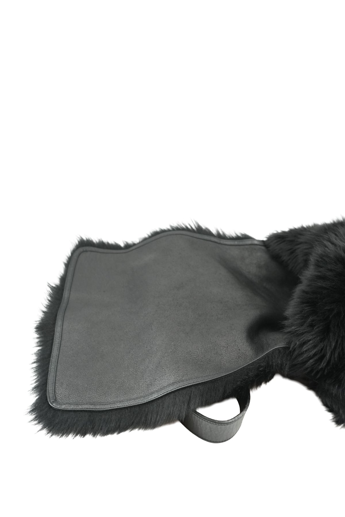 Gucci black fur messenger crossbody 001-1033-1935