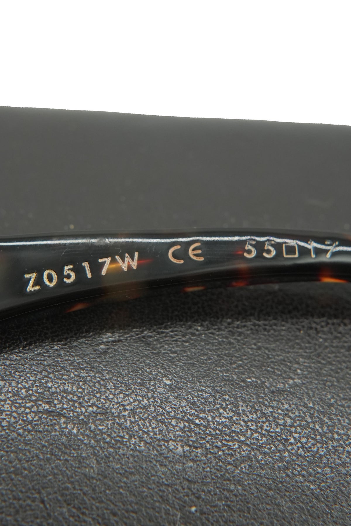 Louis Vuitton pink, brown Havana sunglasses Z0517W