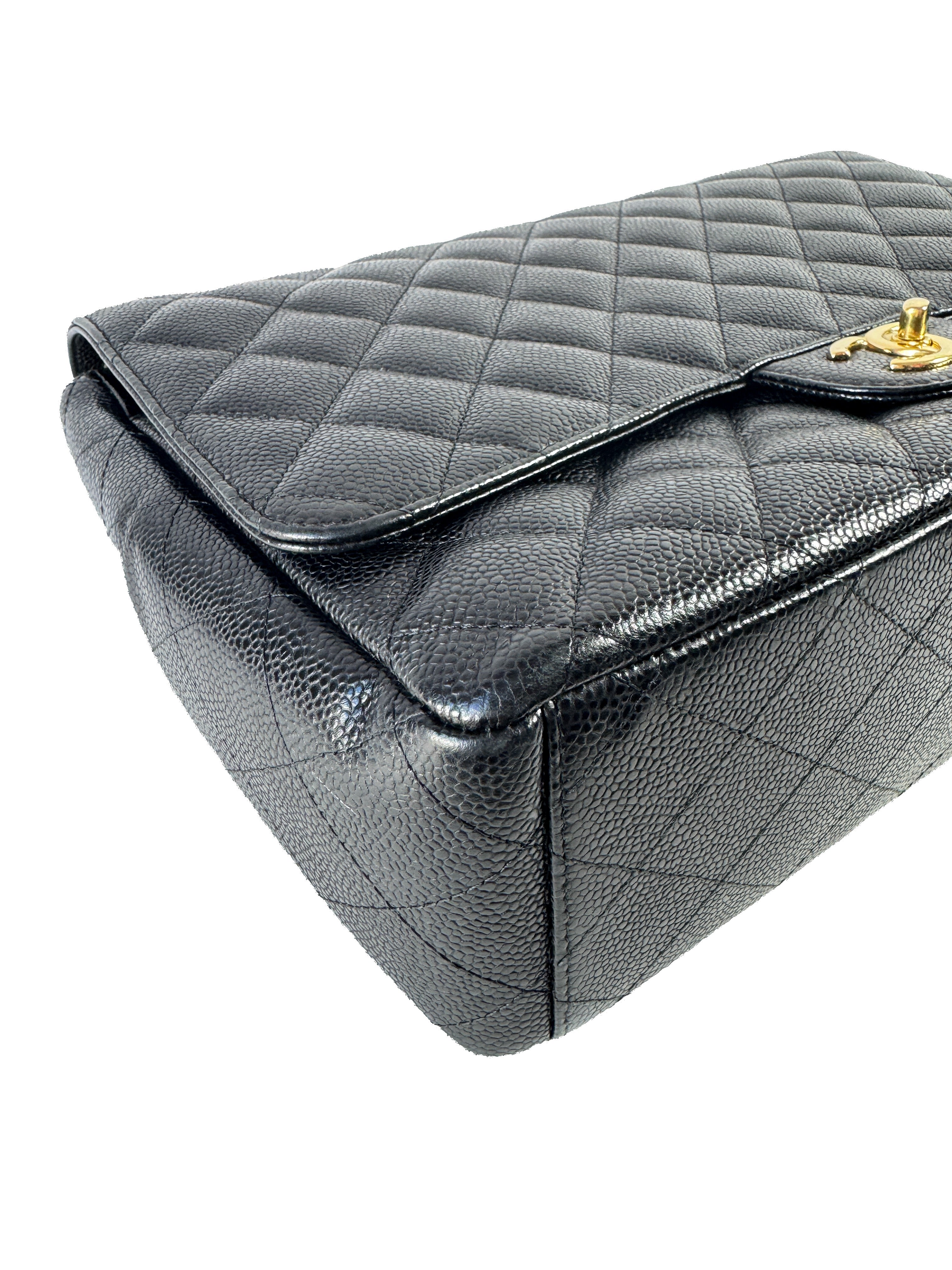 Chanel black maxi double flap Caviar 15369670