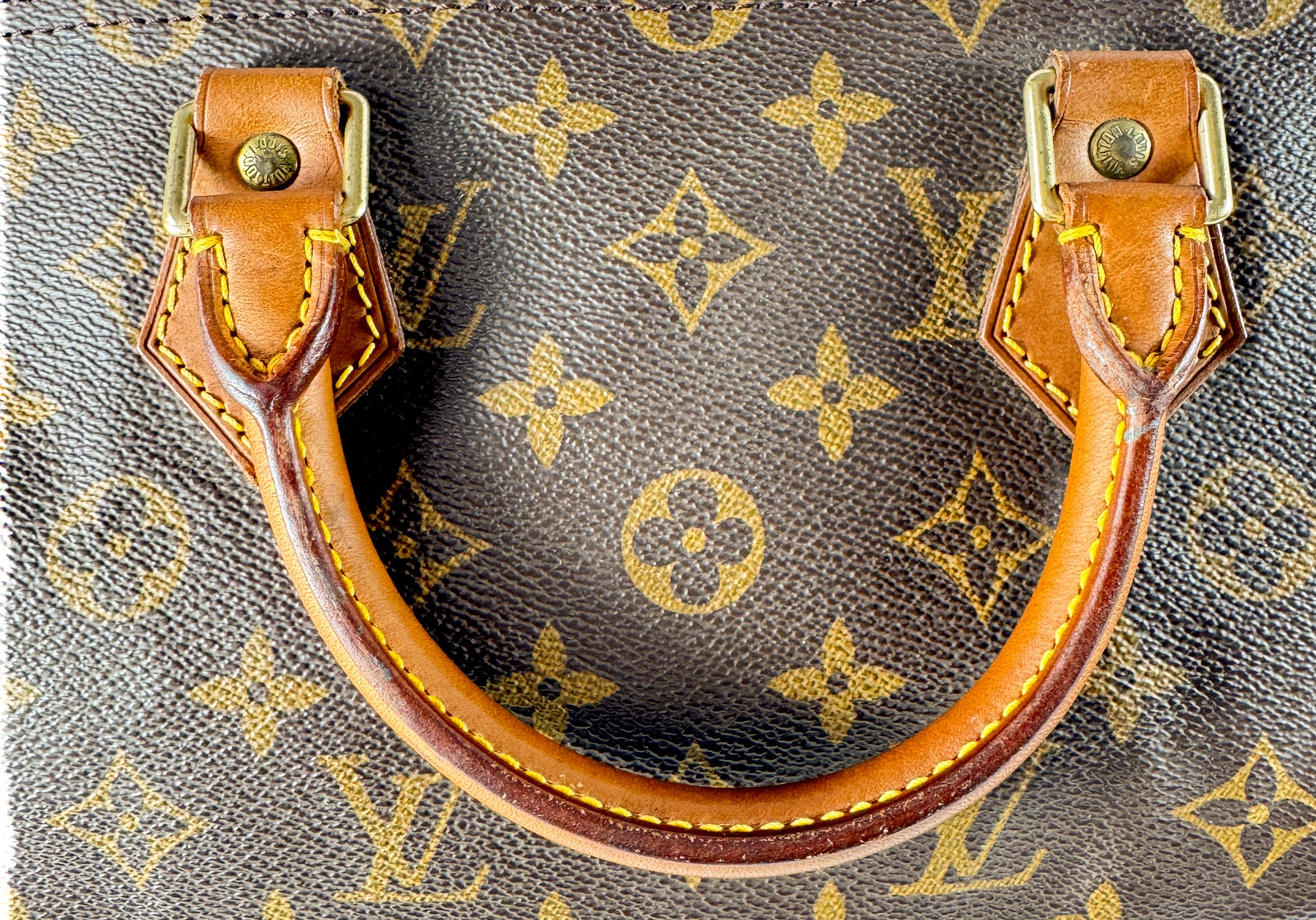Louis Vuitton monogram speedy 35 SP0997