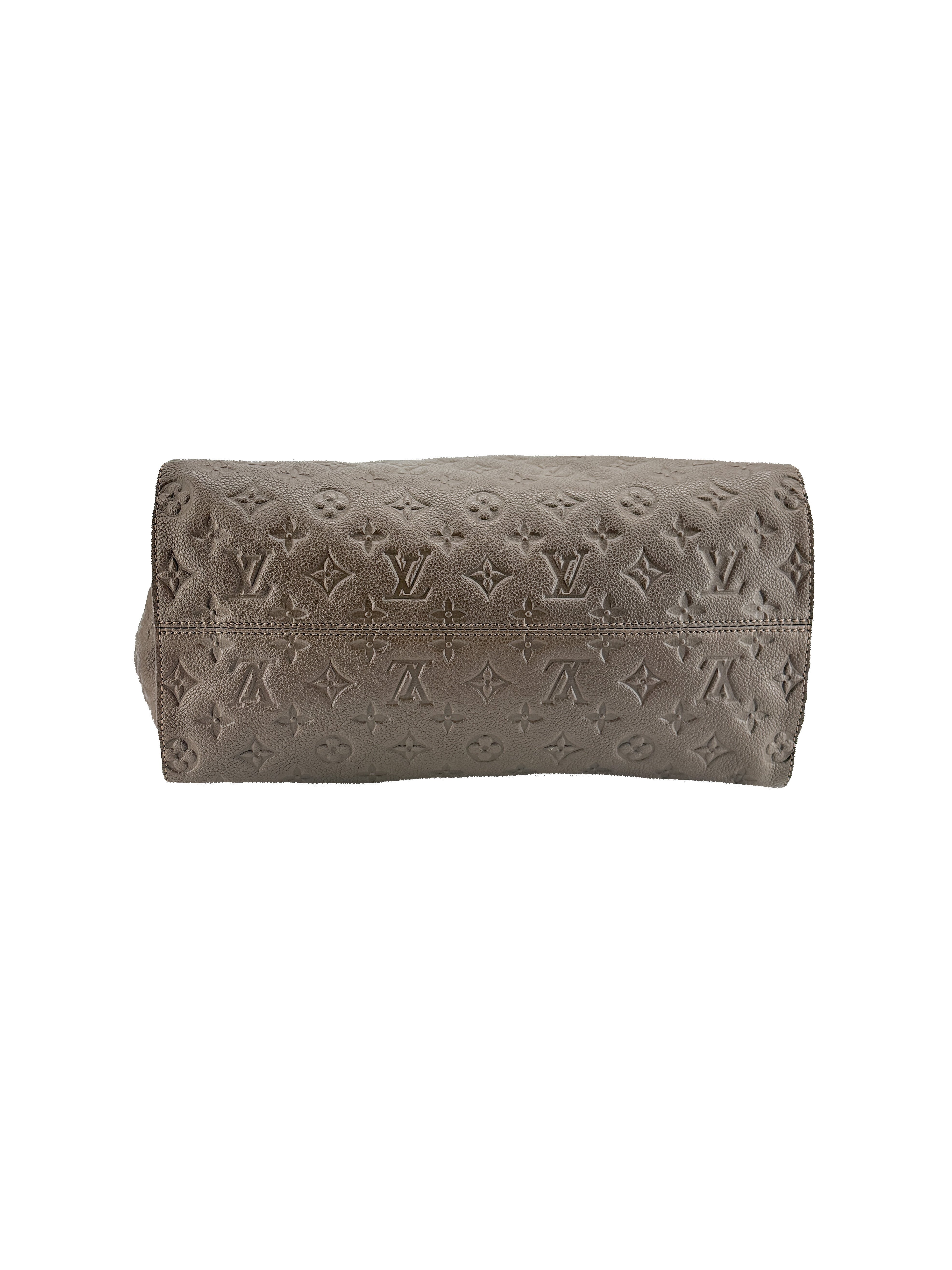 Louis Vuitton taupe Lumineuse PM TR4111