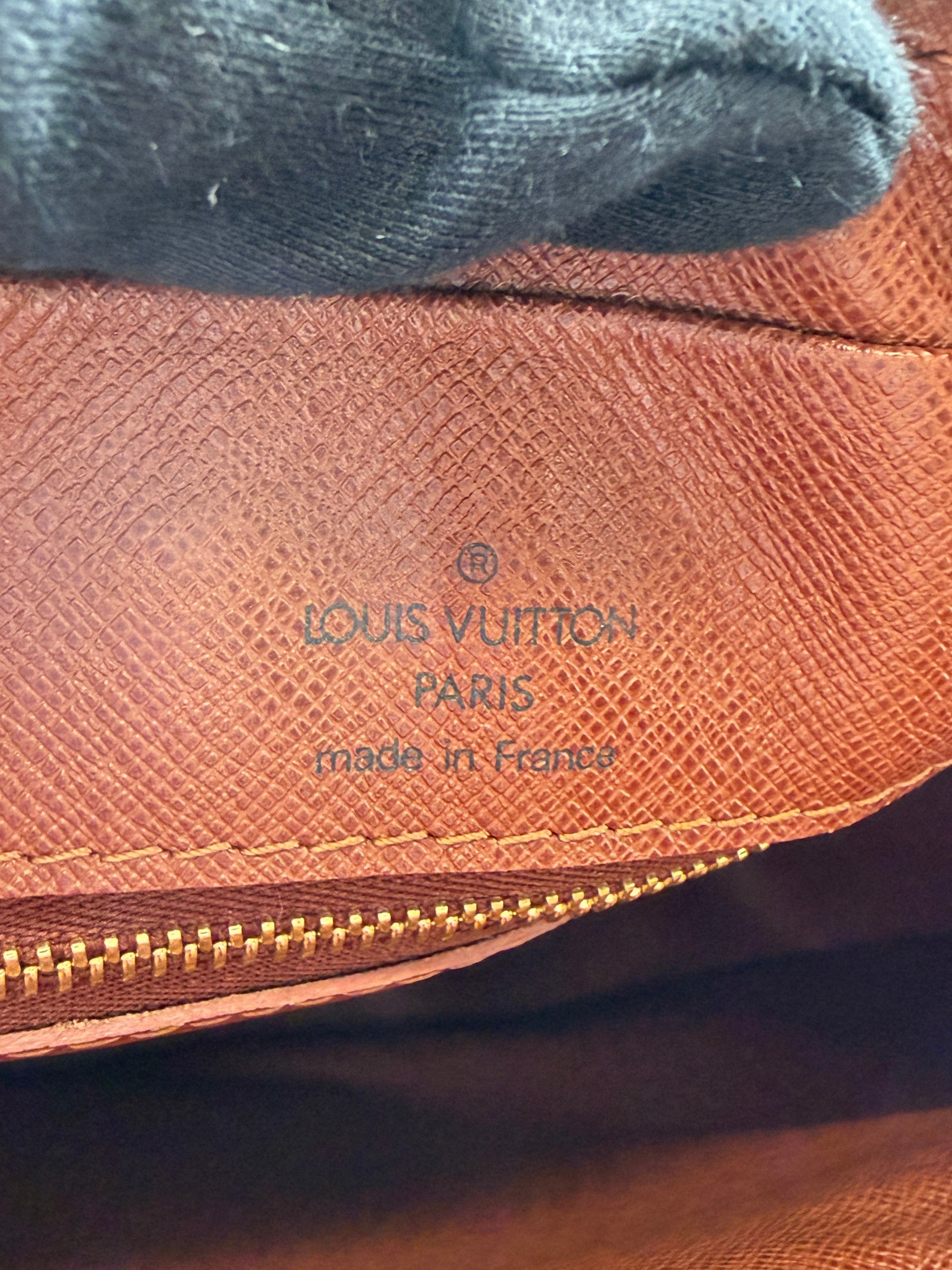 Louis Vuitton monogram Nil crossbody AR0035