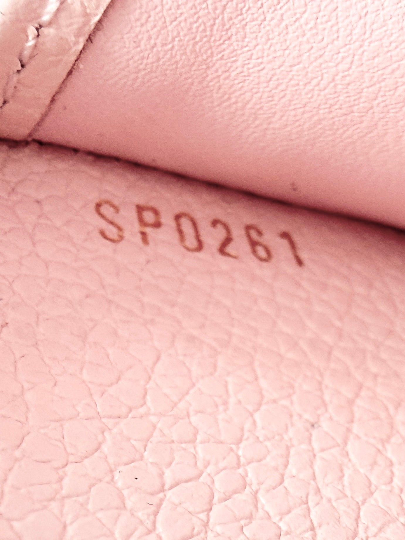 Louis Vuitton monogram pink empreinte zippy wallet bouton de rose SP0261