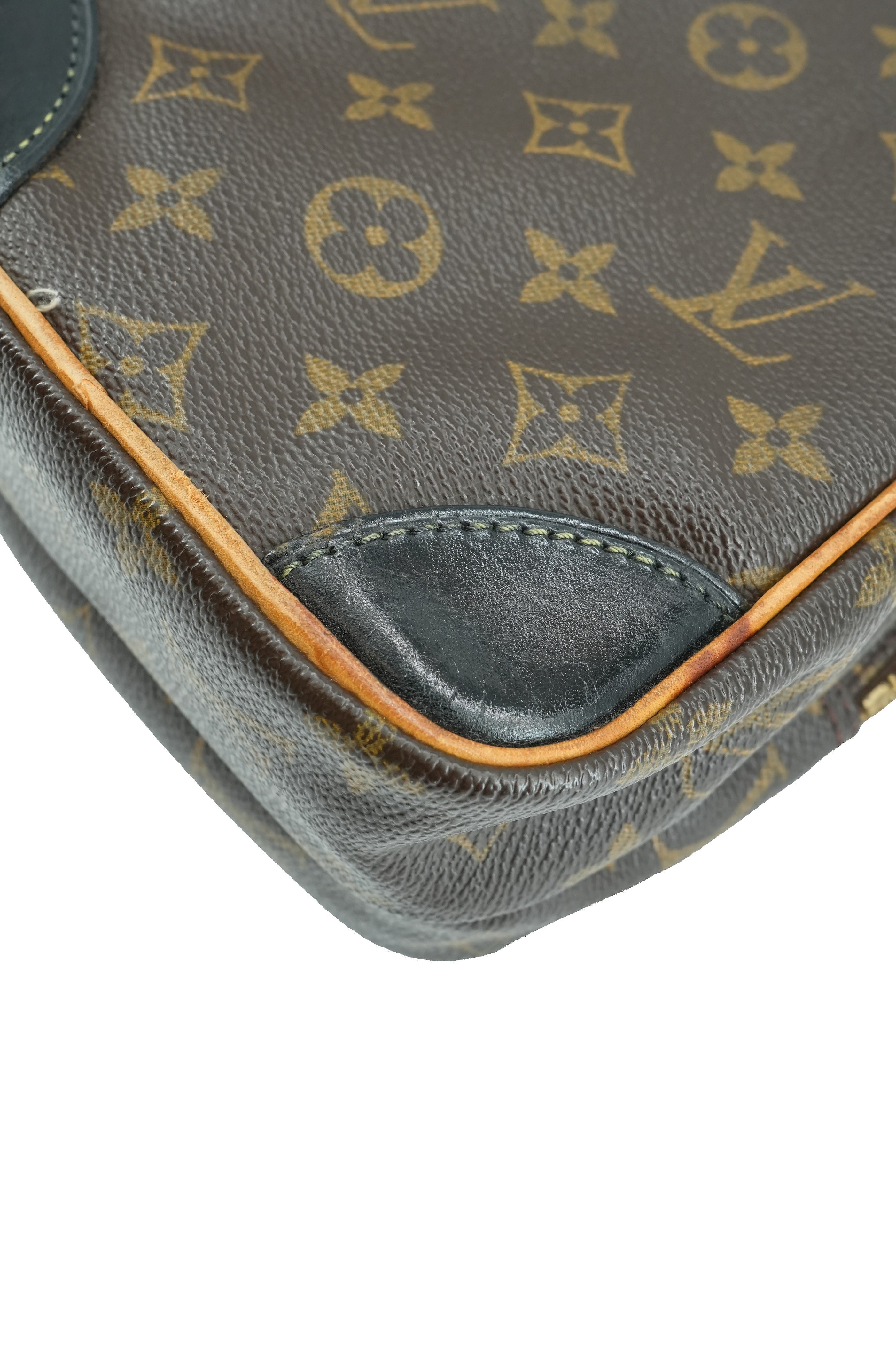 Louis Vuitton monogram Amazon AR0062 (3rd party embellishments)