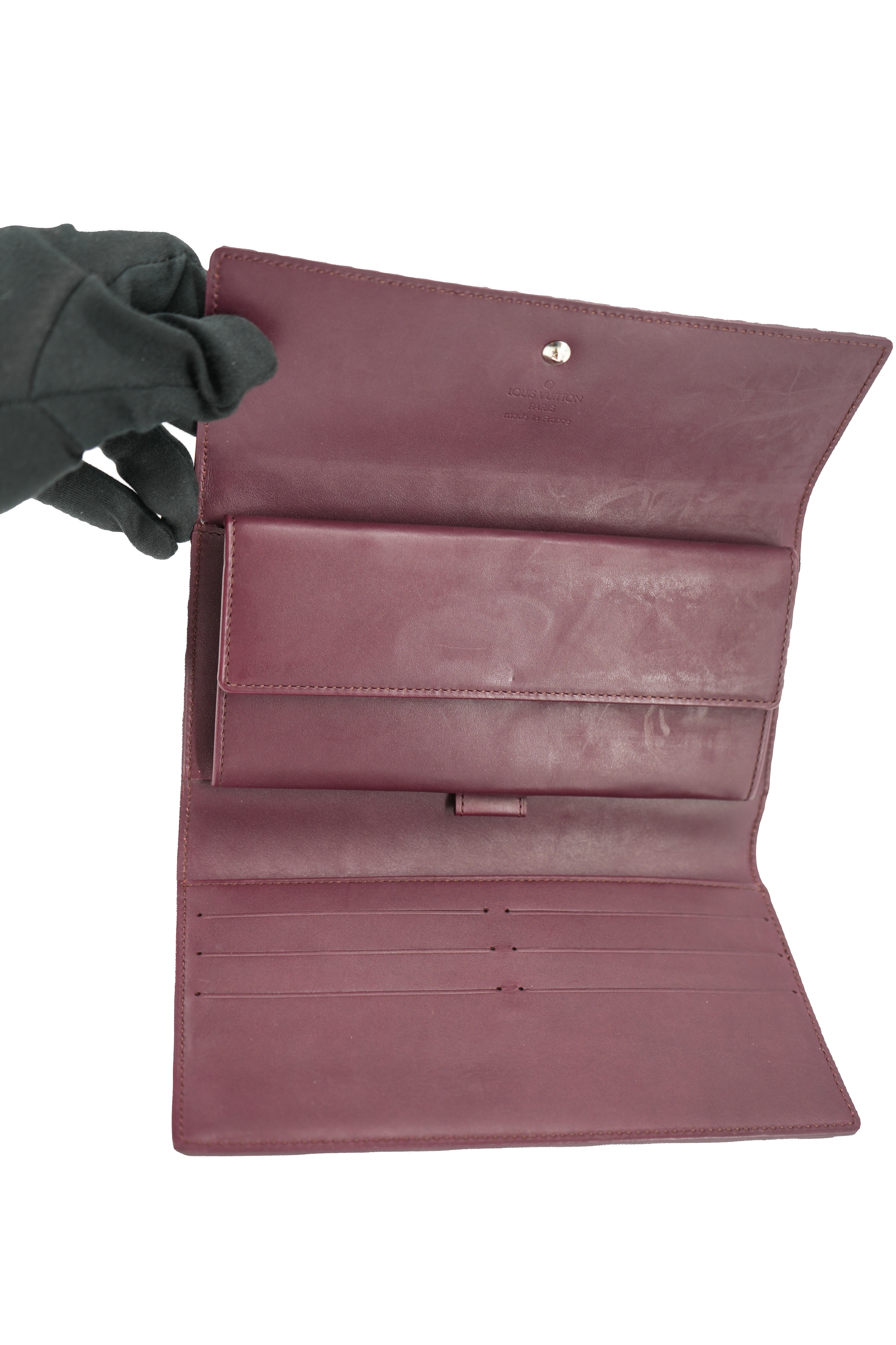 Louis Vuitton burgundy matte vernis Sarah wallet TH0072