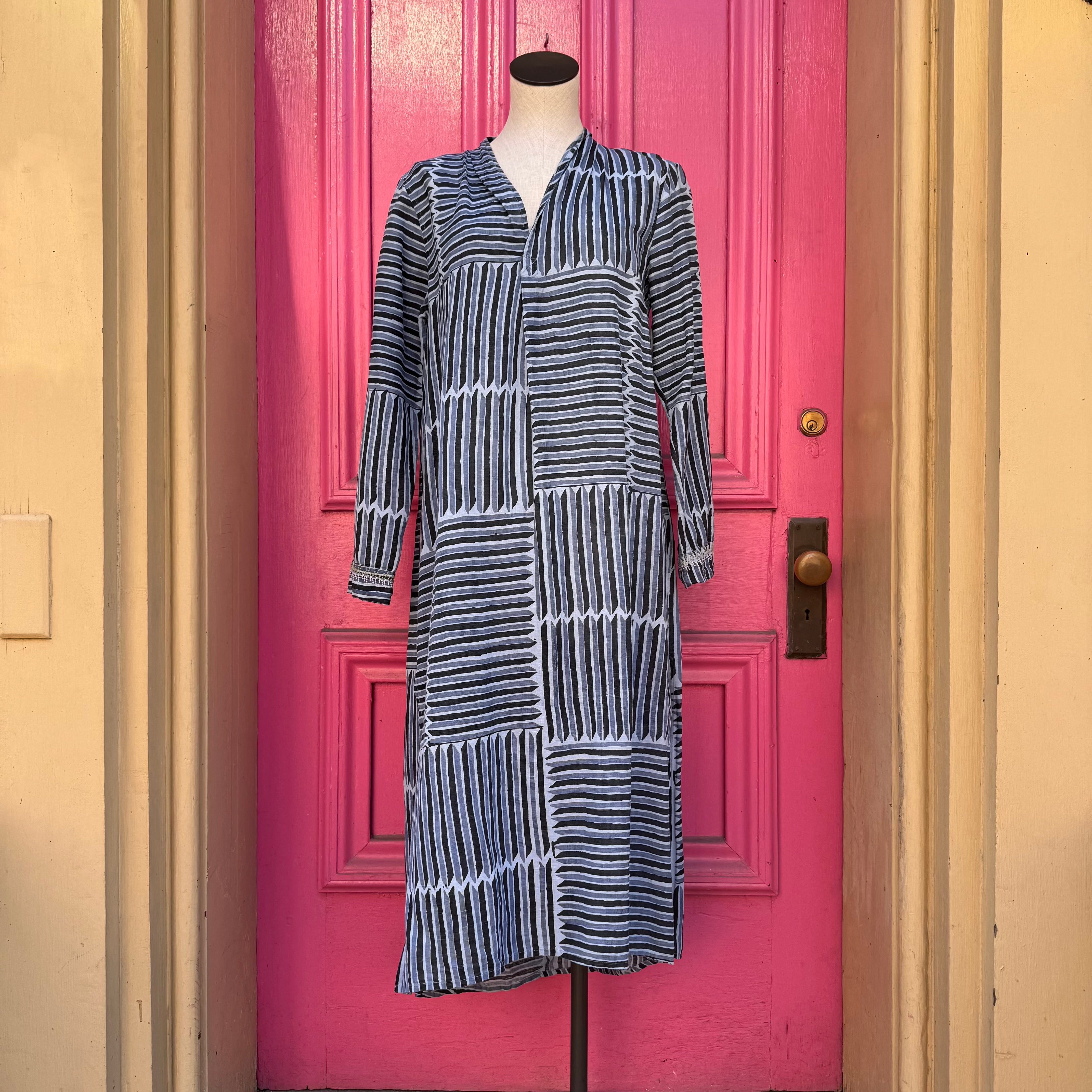 Voloshin blue striped dress size M