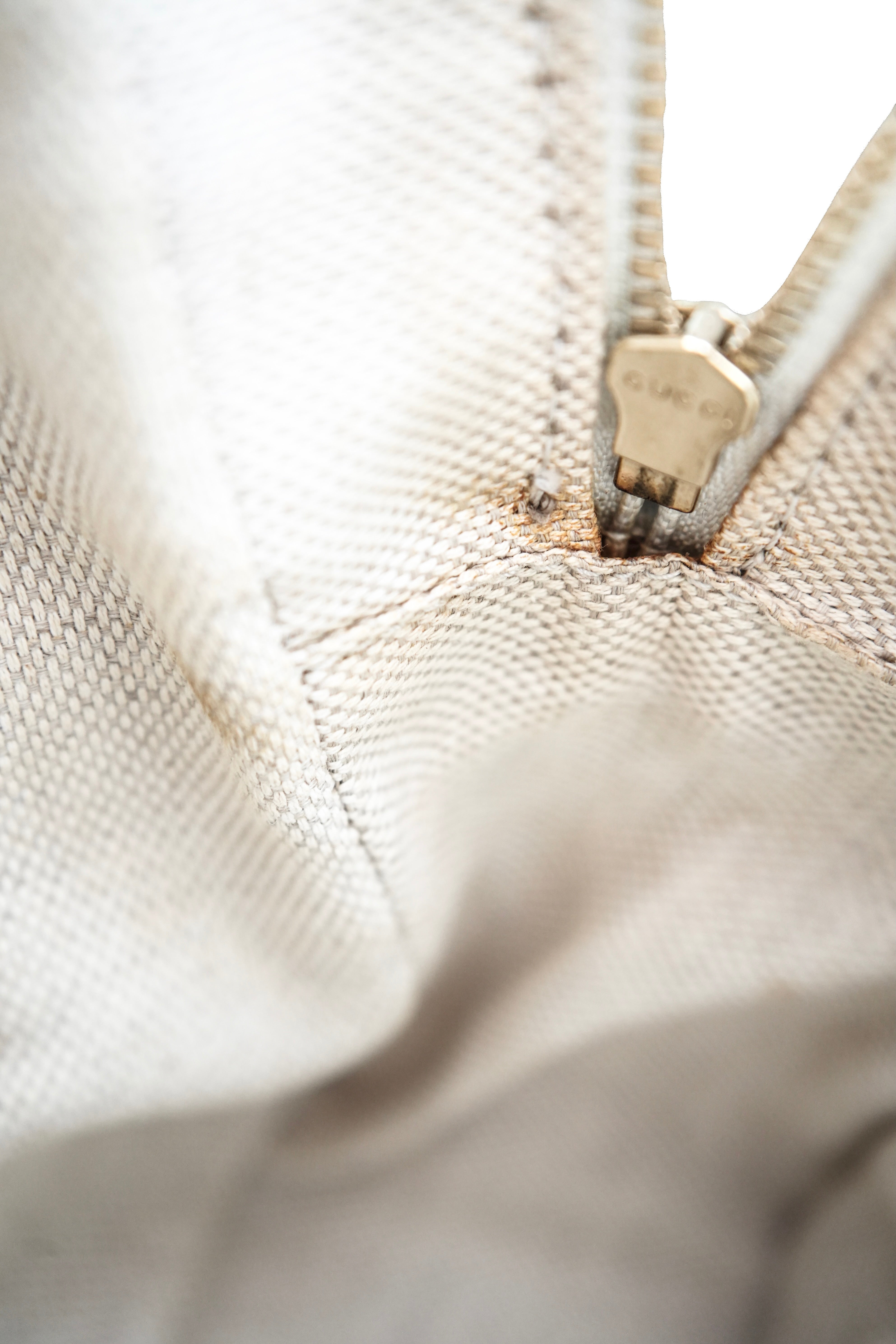 Gucci off white Soho interlocking G chain backpack 431570 520981