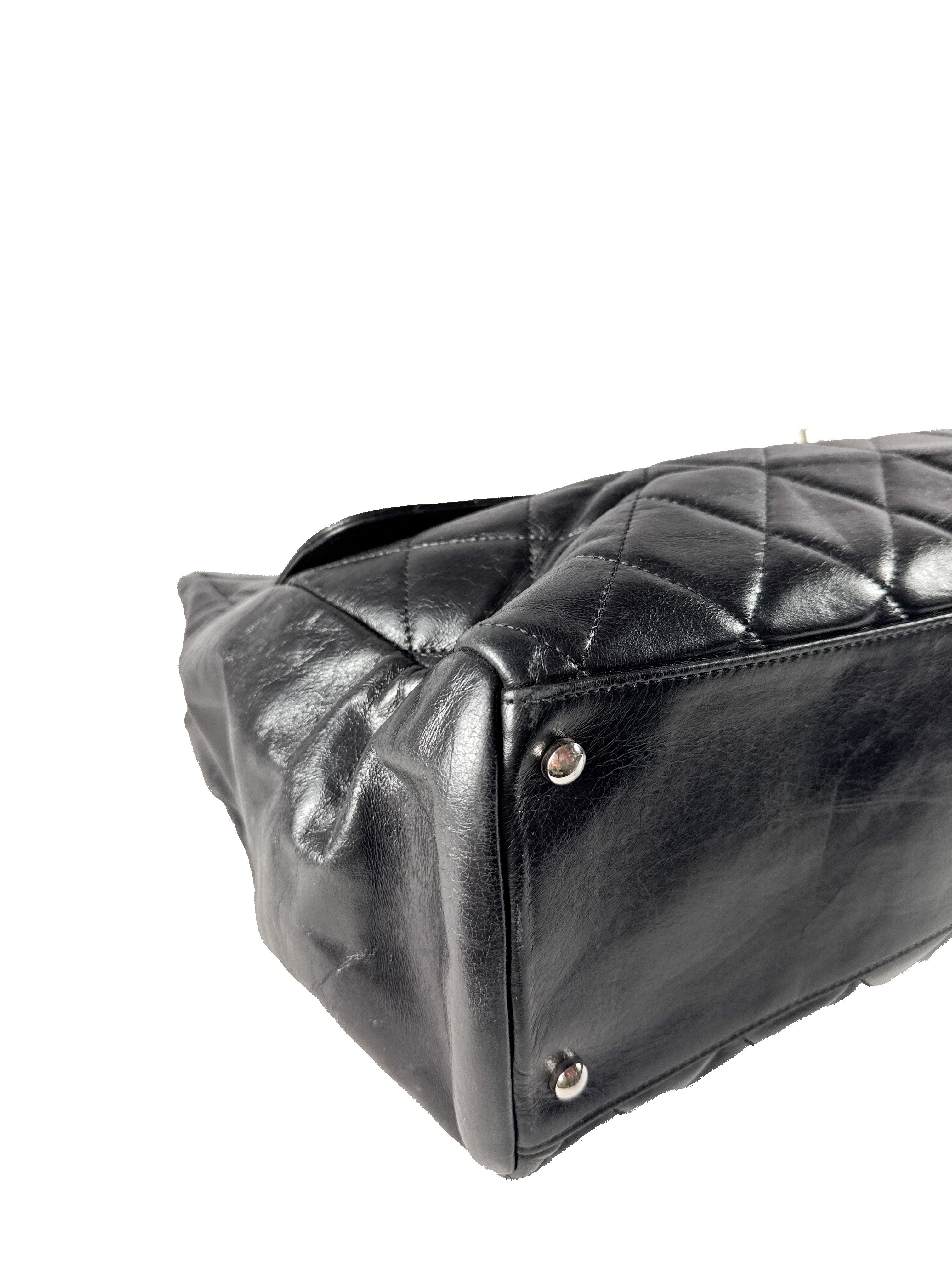 Chanel black CC delivery flap 20259700