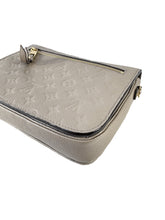 Louis Vuitton Pochette Metis turtledove empreinte leather NFC