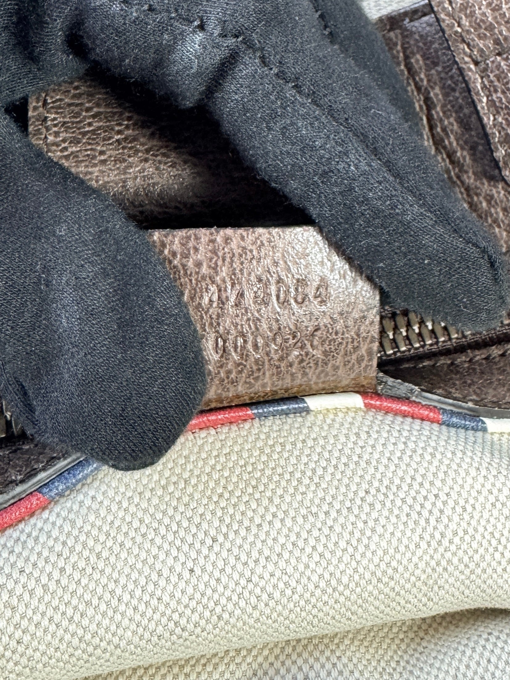 Gucci GG vertical Courrier UFO patch tote 474084 000926