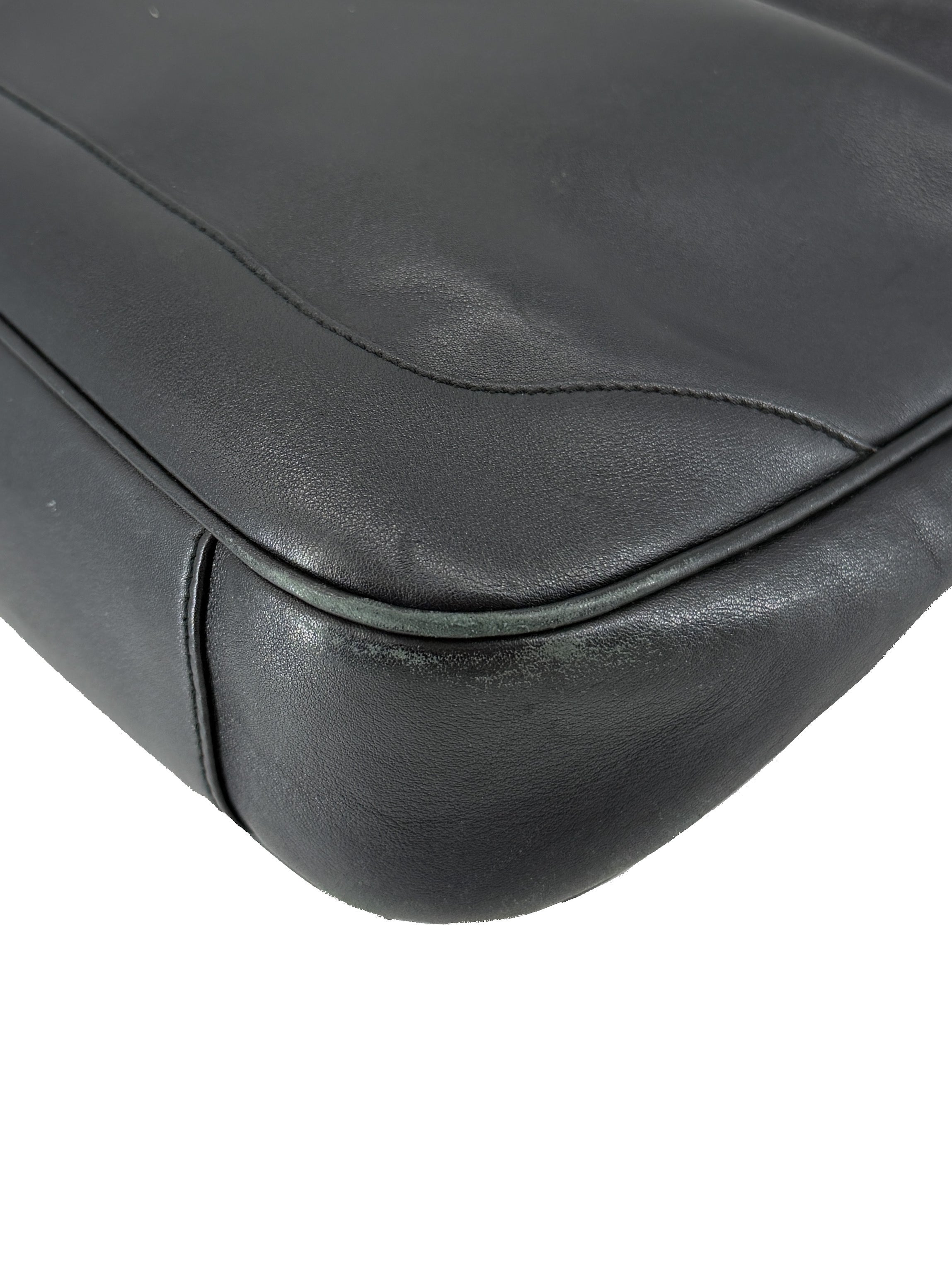 Gucci black leather bamboo handle bag 14095001553