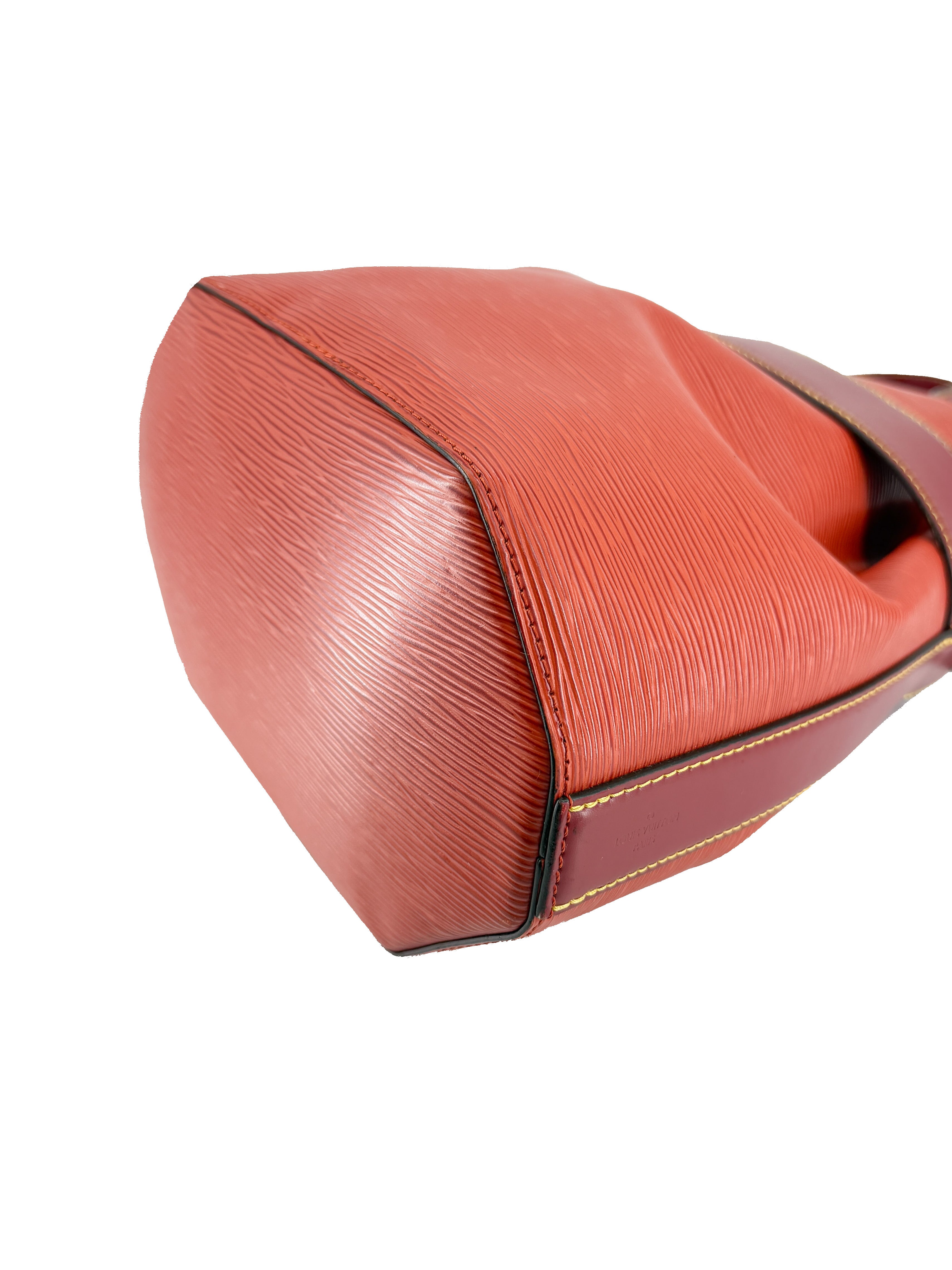 Louis Vuitton orange epi leather Twist bucket FL3198