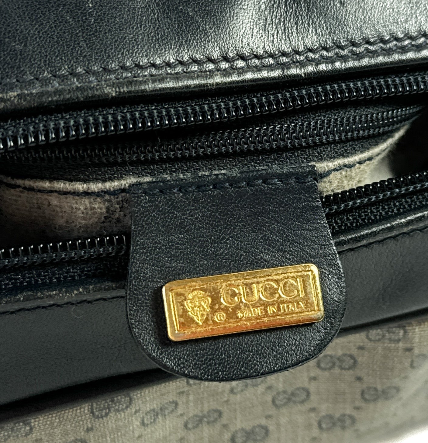 Gucci micro GG navy gray vintage crossbody 007-115-5770