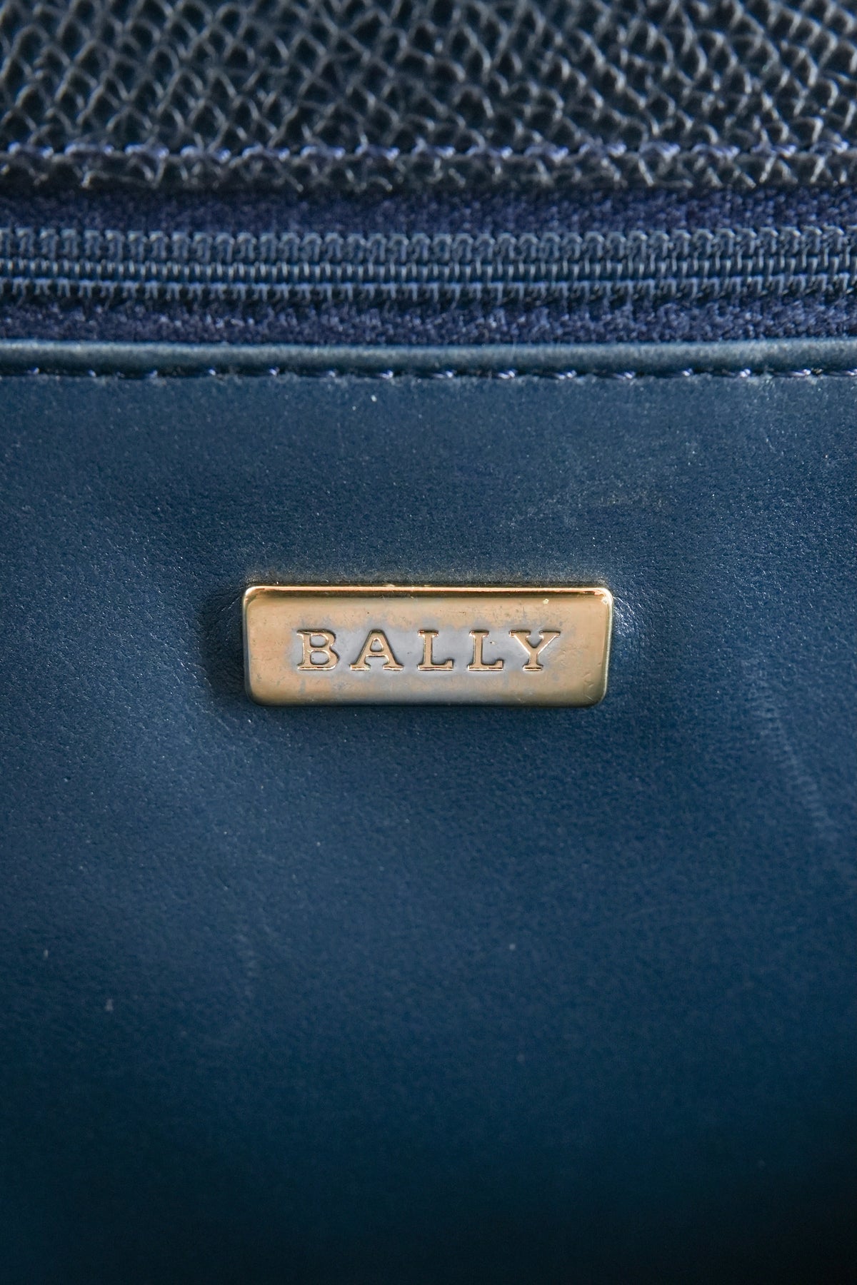 Bally navy vintage leather shoulder bag 3227/97