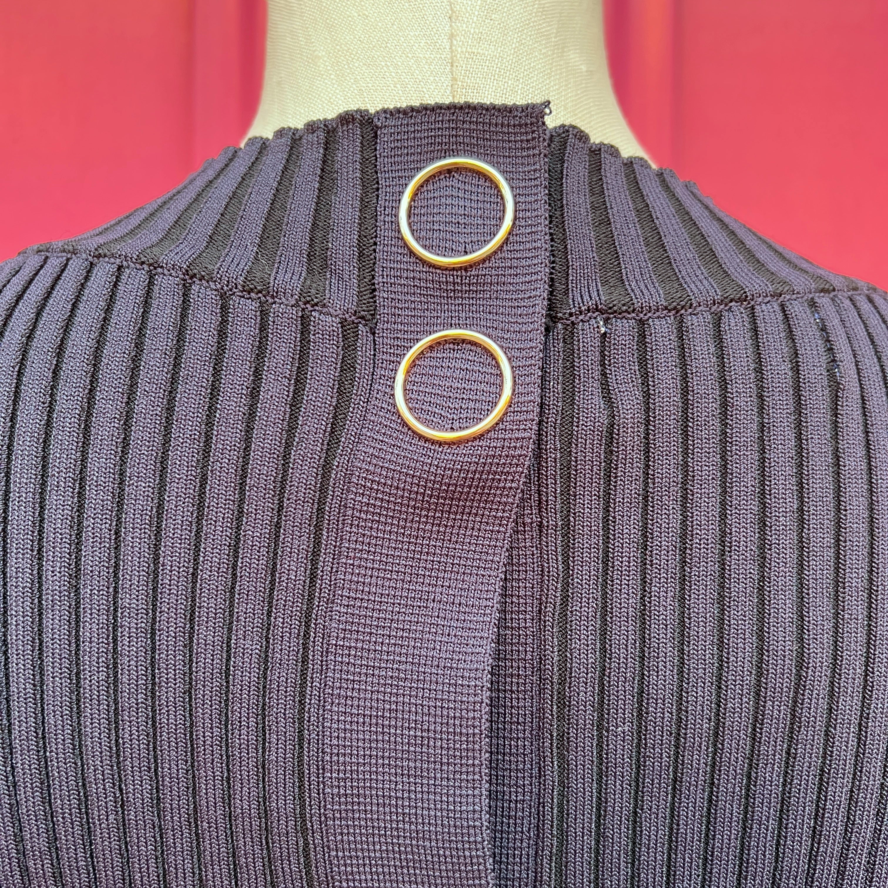 Nicholas navy ribbed top skirt set size S/M