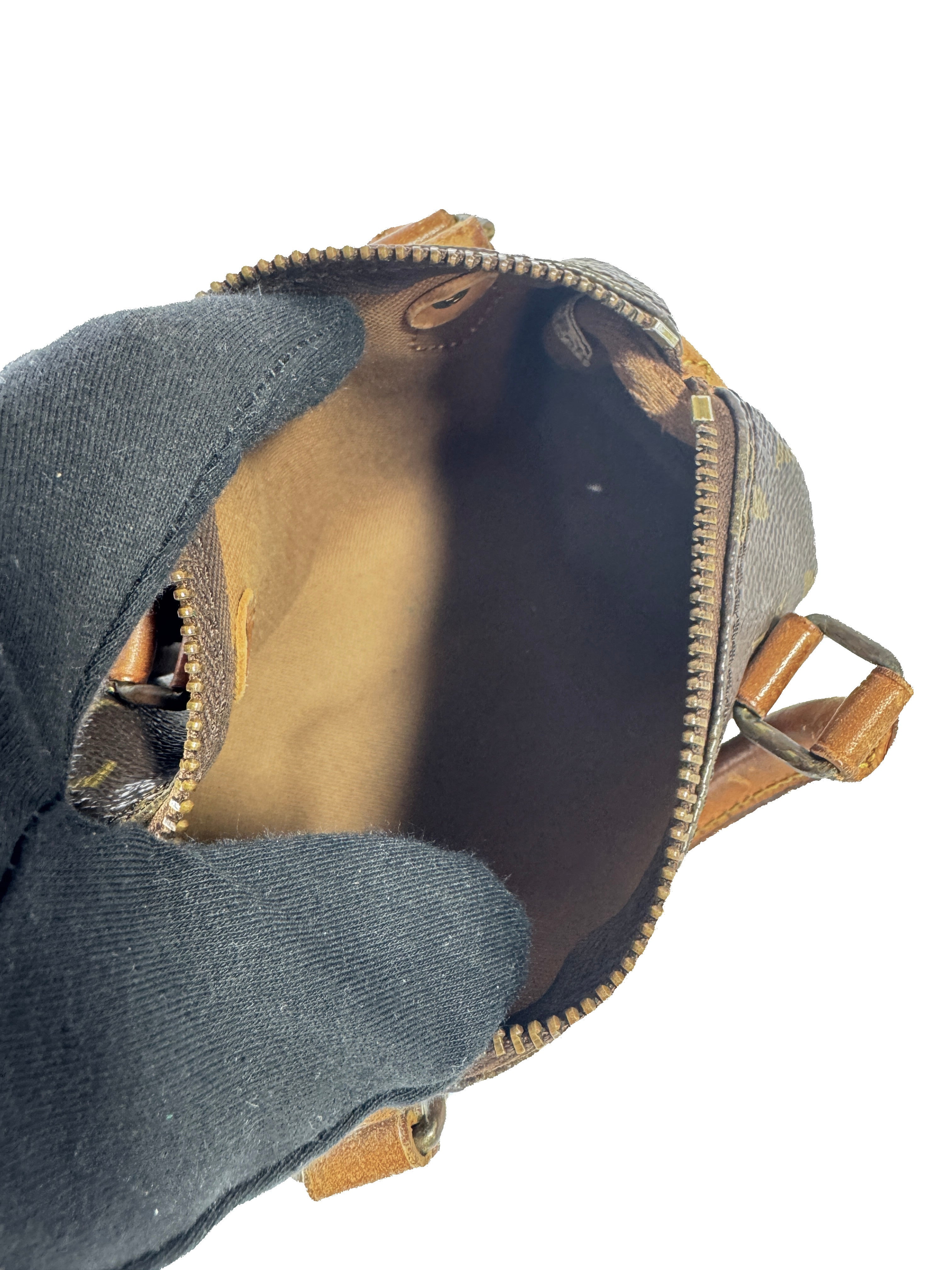 Louis Vuitton monogram mini Speedy w/strap