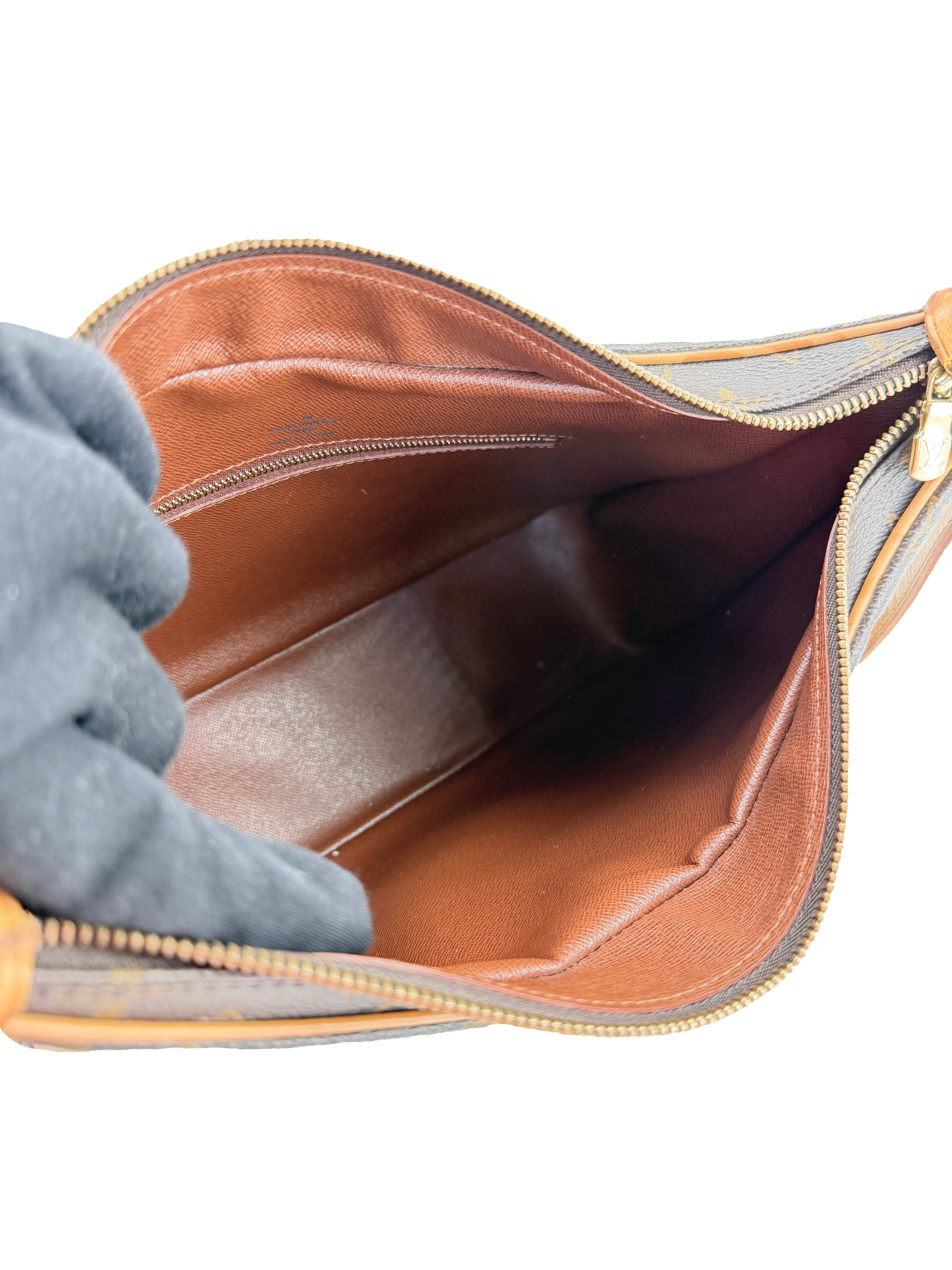 Louis Vuitton monogram Boulogne 30 AS0035