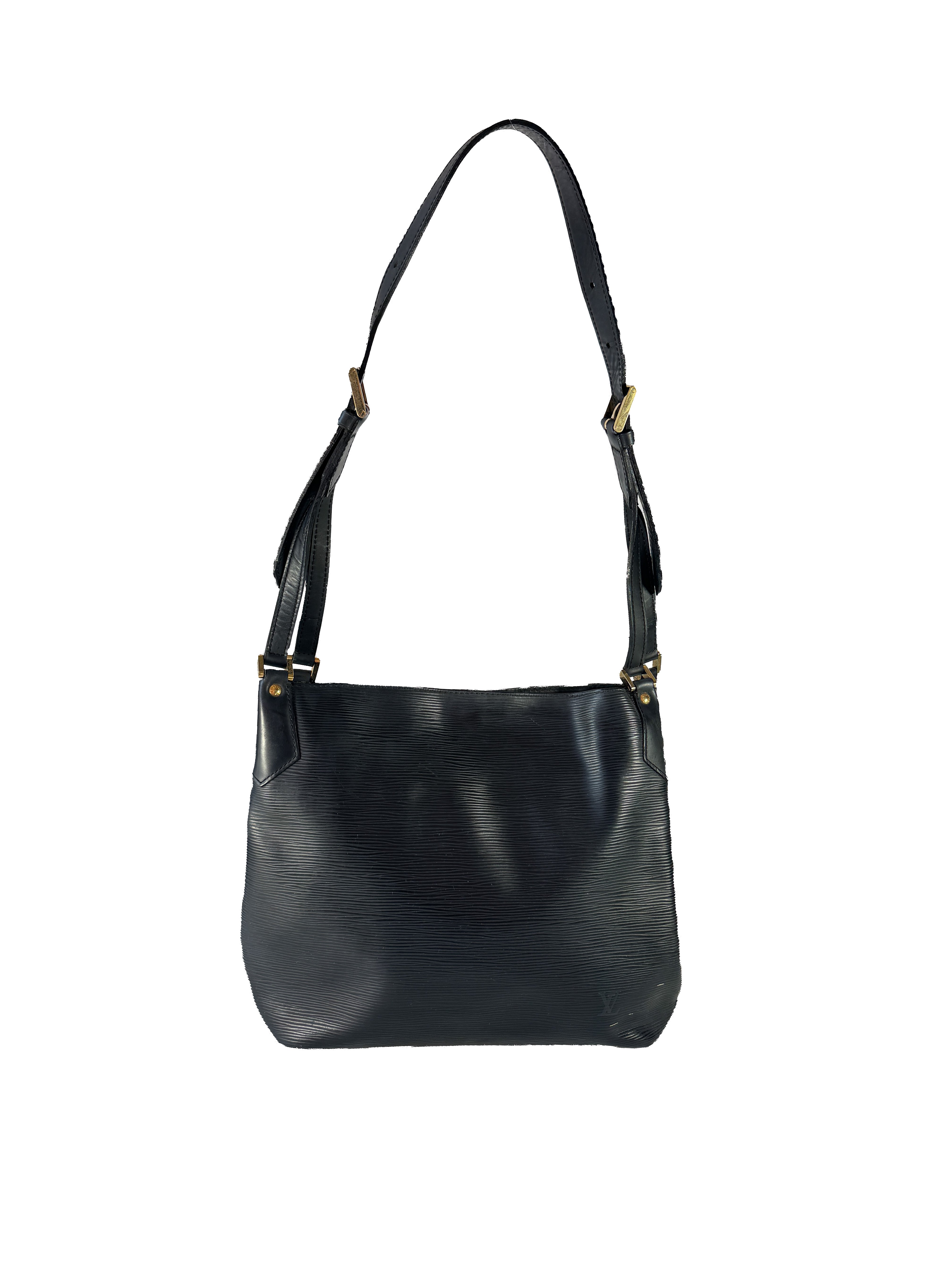 Louis Vuitton black epi Mandala MM FL0045