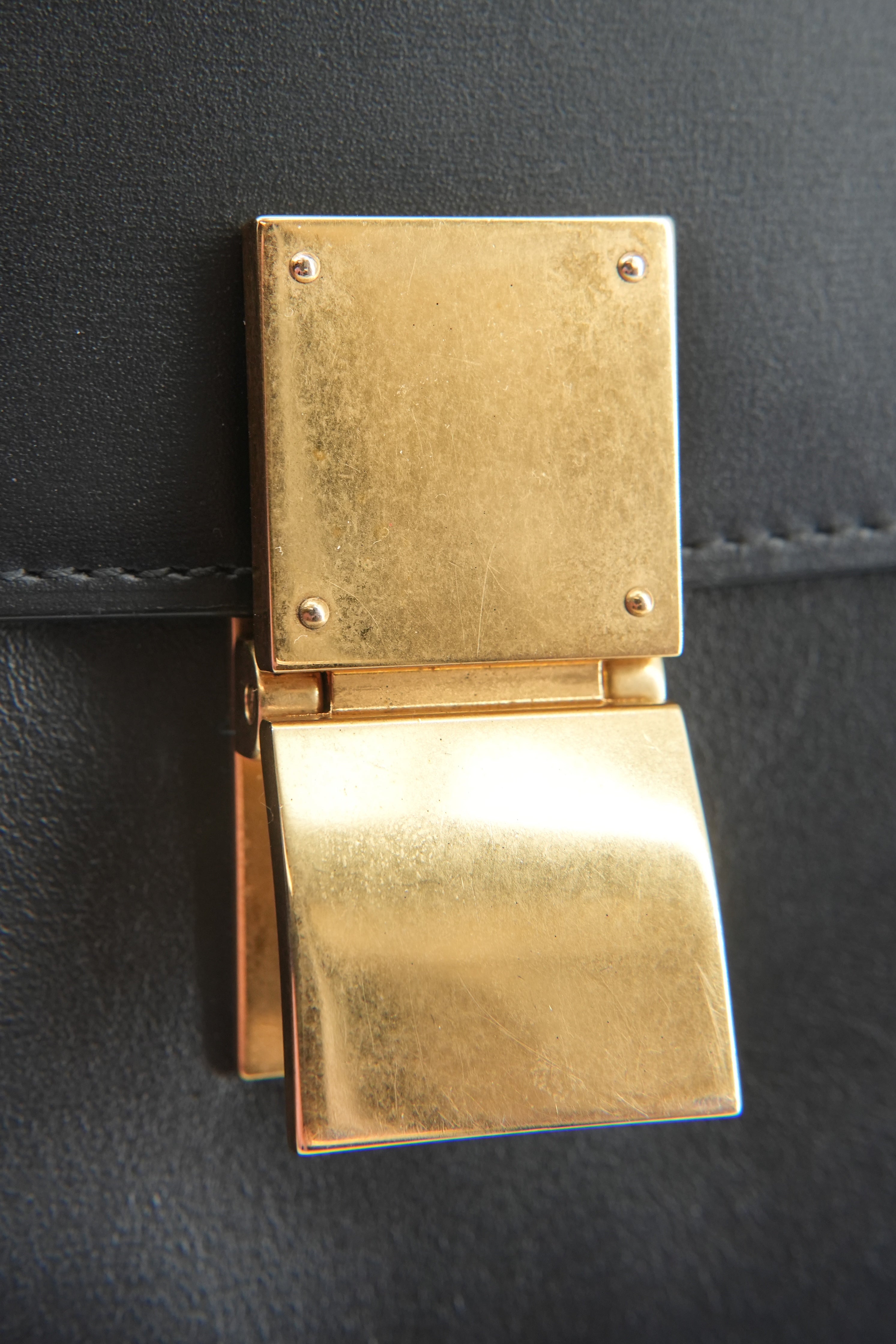 Celine black leather Box shoulder bag U-LA-0176